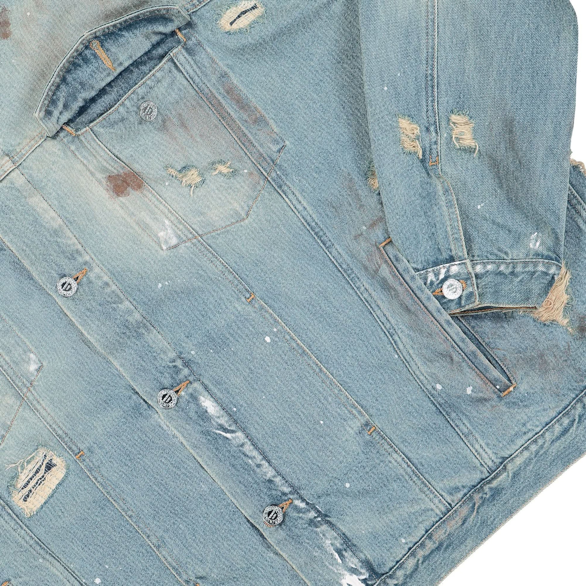 VETEMENTS Trashed Denim Jacket Blue Detail view 4 | Gate