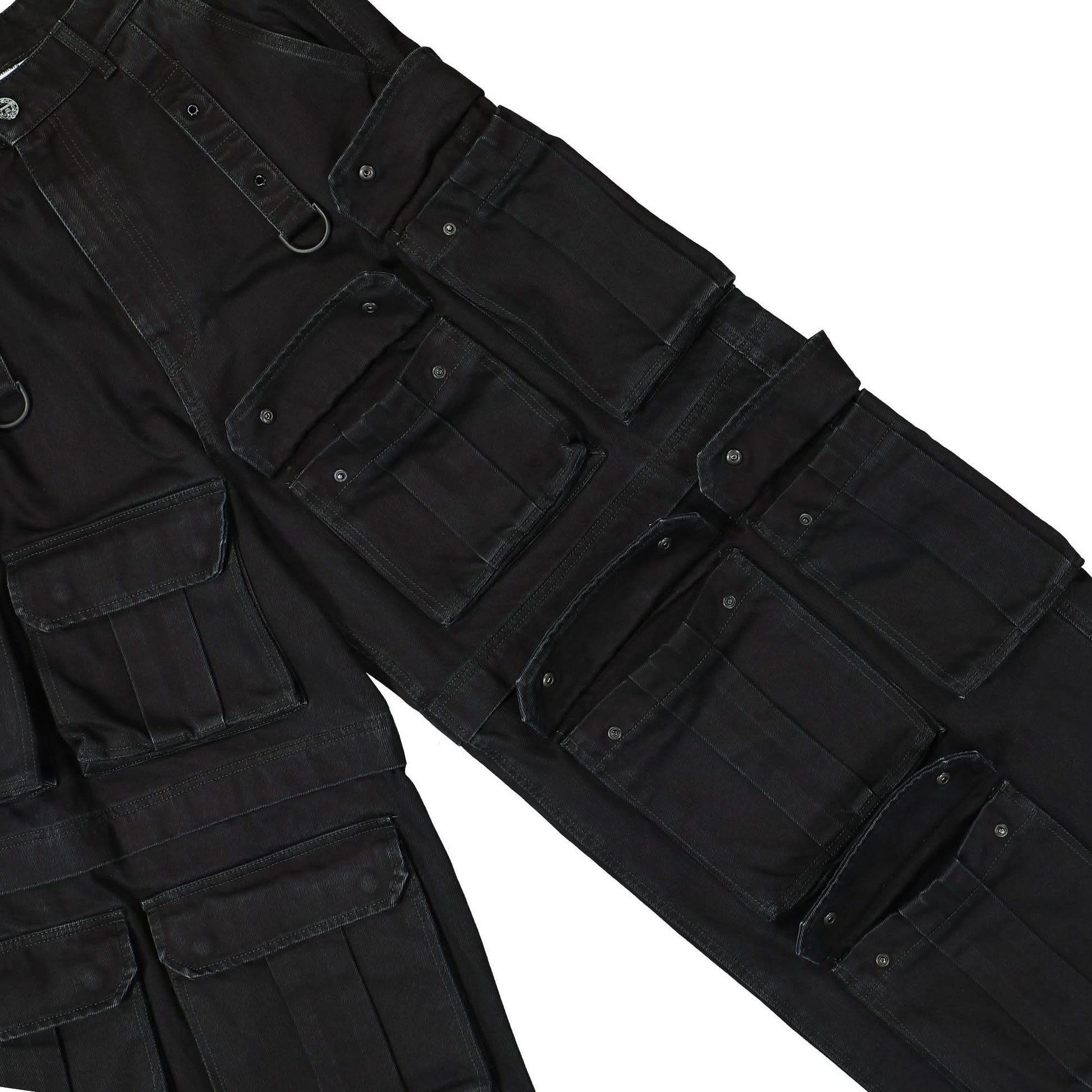 VETEMENTS Multipocket Cargo Jeans Black Detail view 6 | Gate