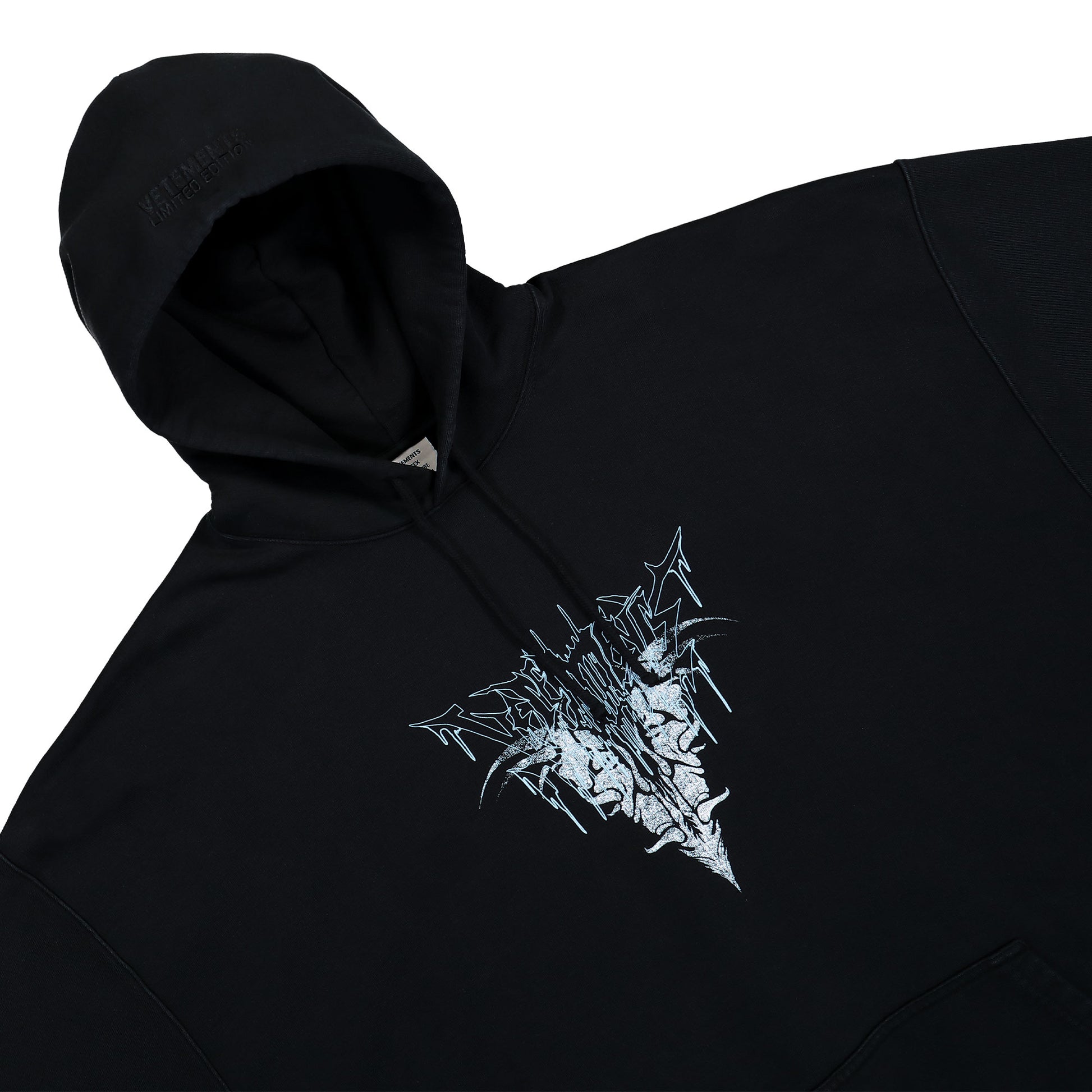 VETEMENTS Bone V Oversized Hoodie Black Detail view 3 | Gate