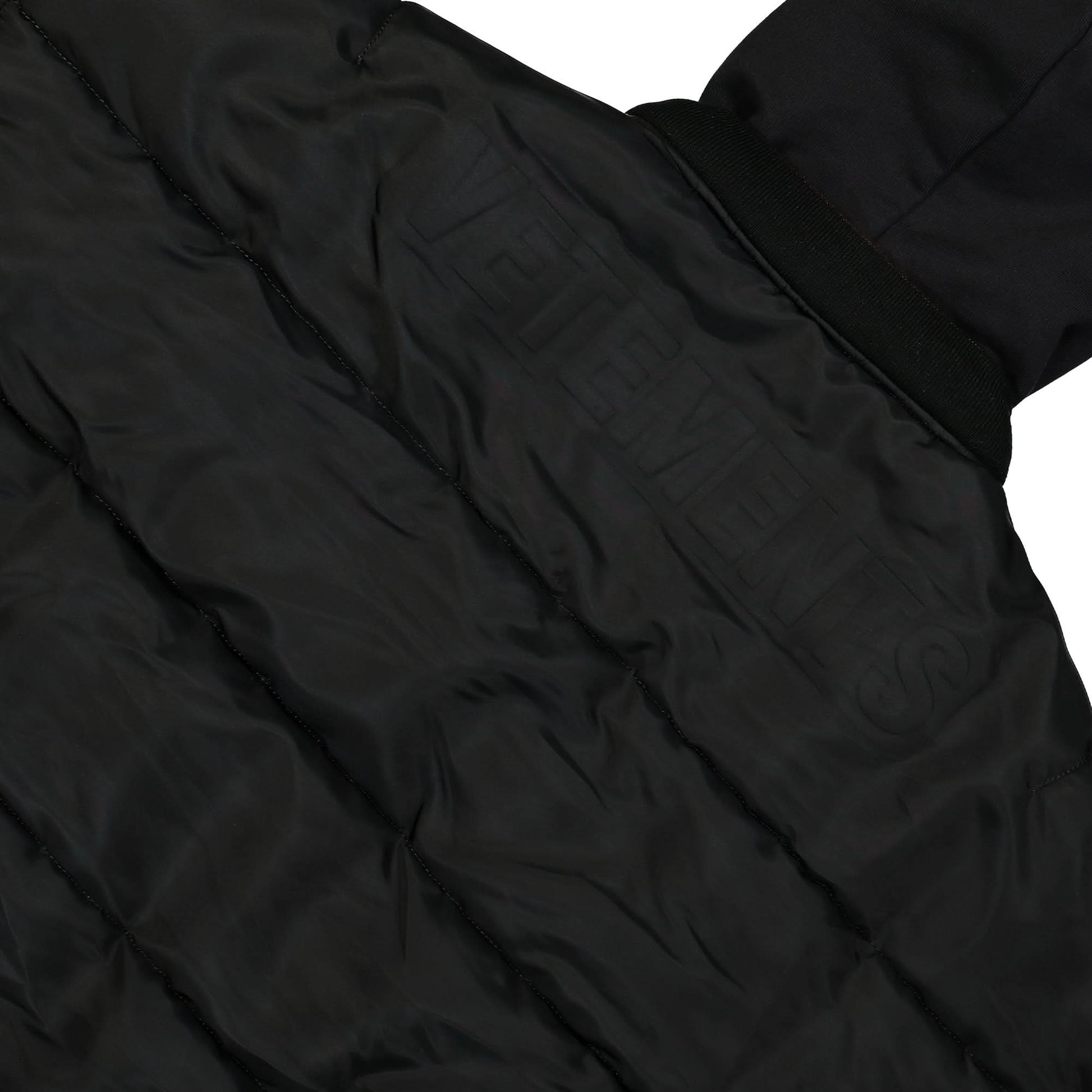 VETEMENTS Logo Bomber Reversible Vest with a Hood Black Detail view 6 | Gate