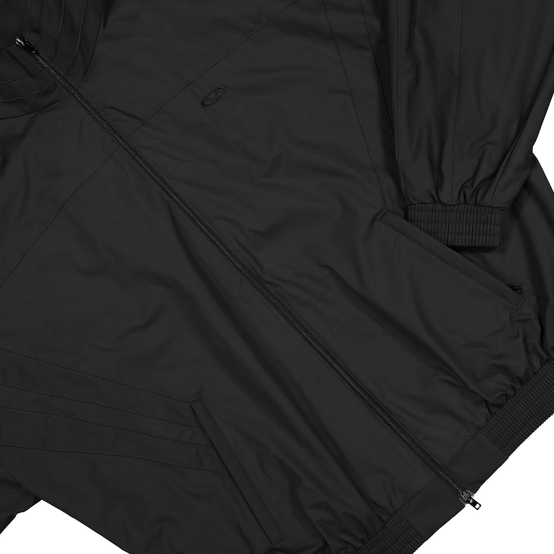 VETEMENTS Oval Logo Tracksuit Jacket Black Detail view 4 | Gate