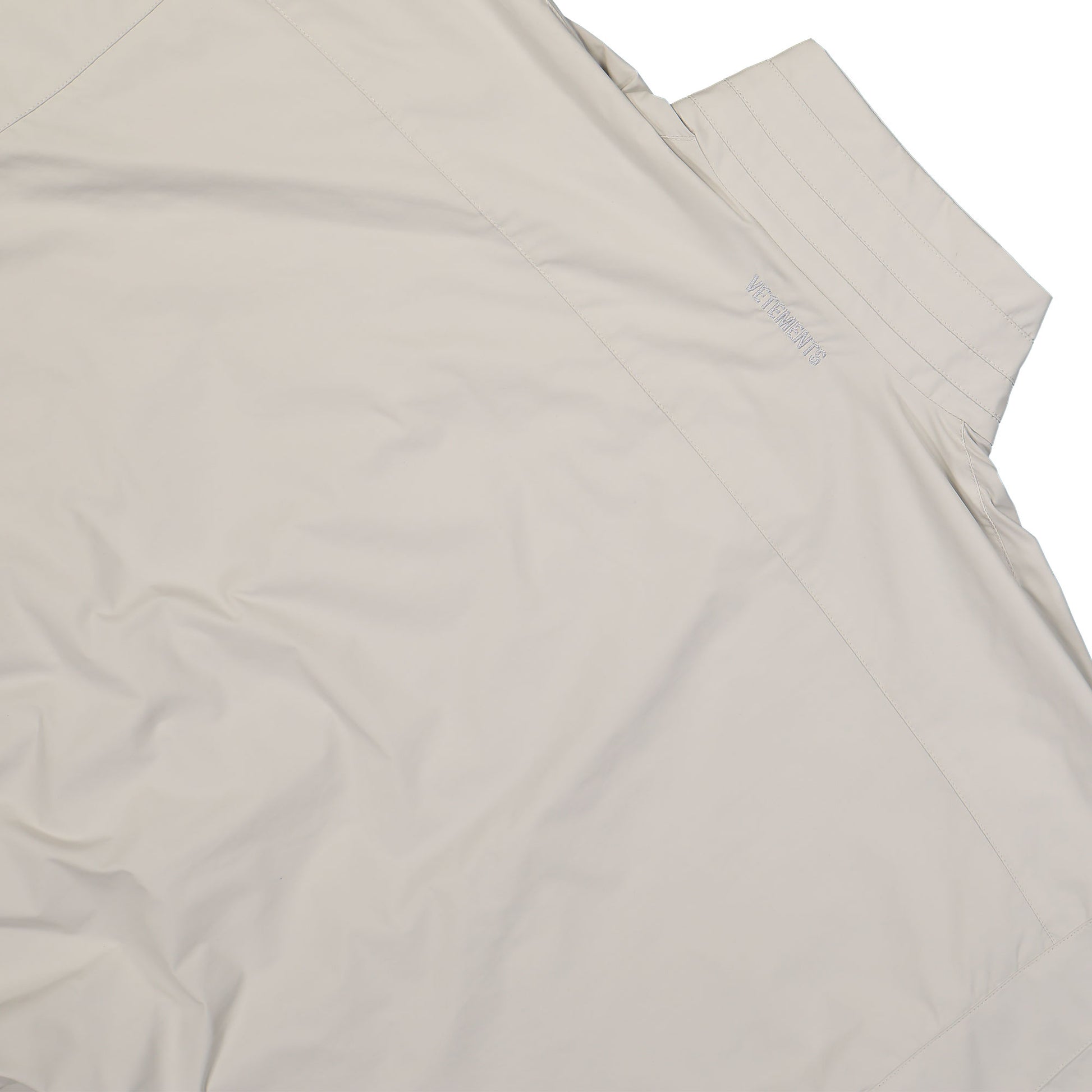 VETEMENTS Oval Logo Tracksuit Jacket Beige Detail view 5 | Gate