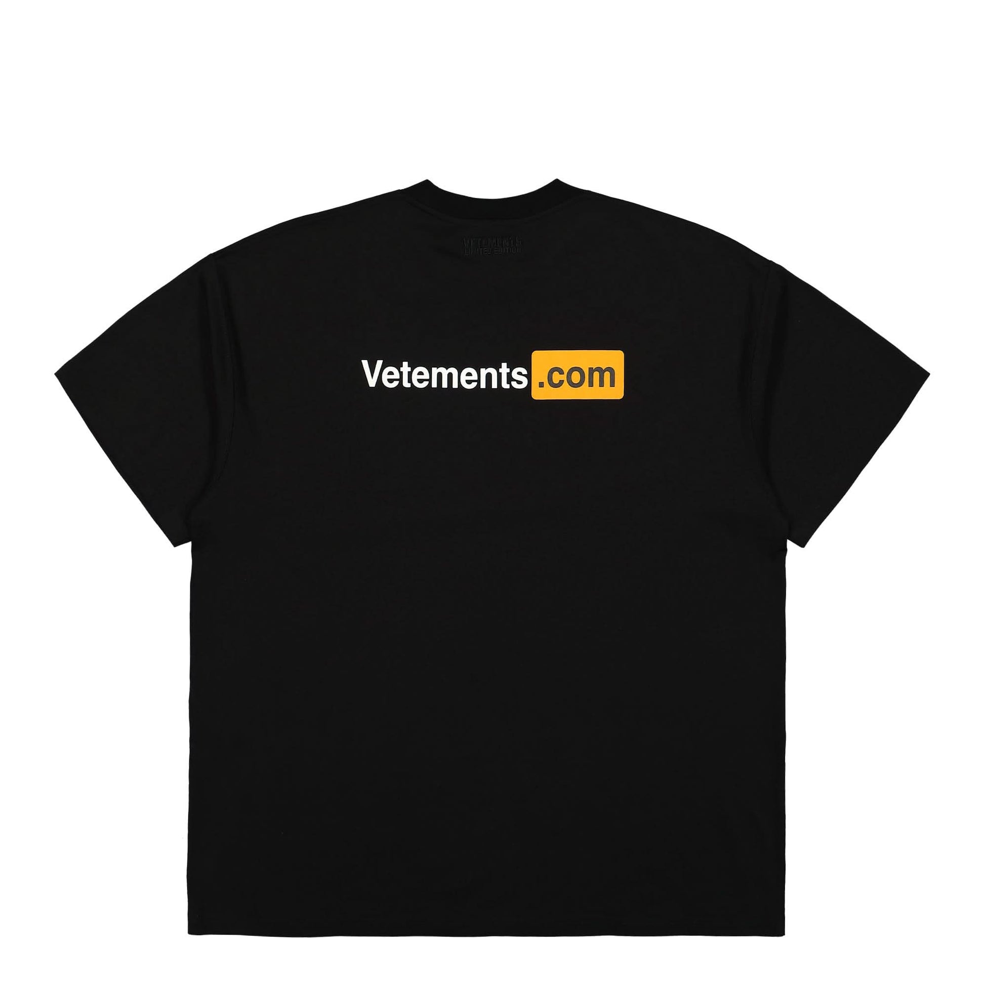 VETEMENTS Vetements.com Regular T-Shirt Black Detail view 4 | Gate