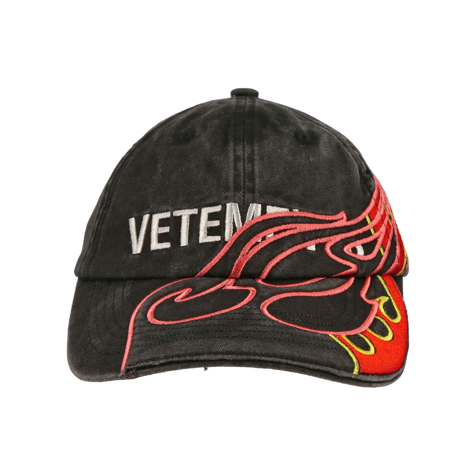 VETEMENTS Flame Logo Cap Black Detail view 5 | Gate