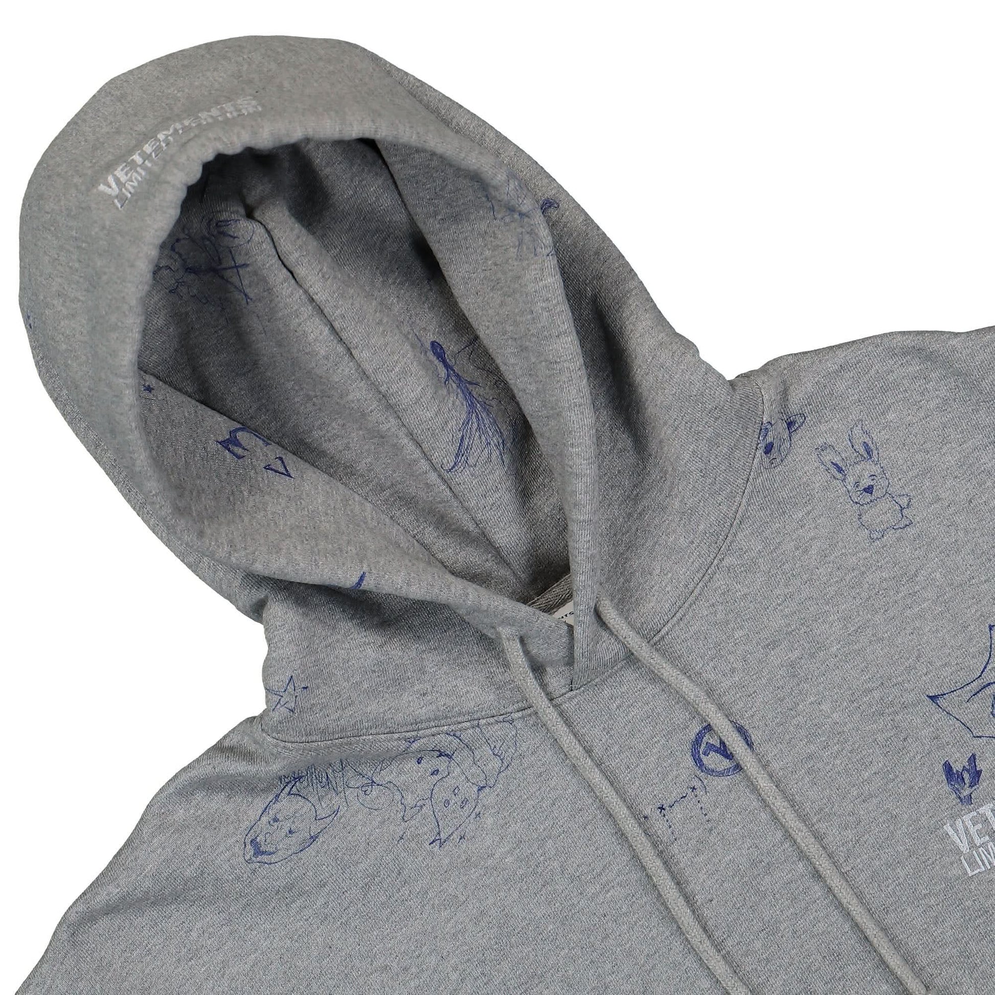 VETEMENTS Scribbled Hoodie Grey Detail view 4 | Gate