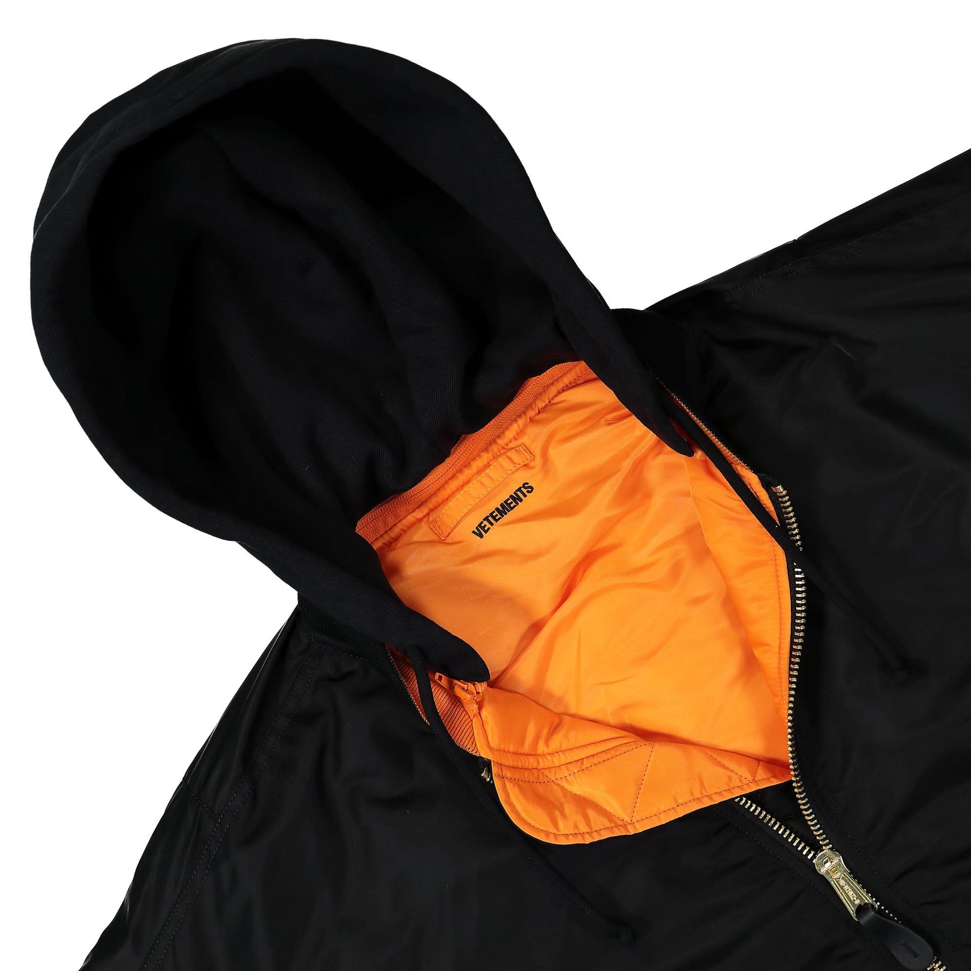 VETEMENTS Hooded Bomber Black Detail view 8 | Gate