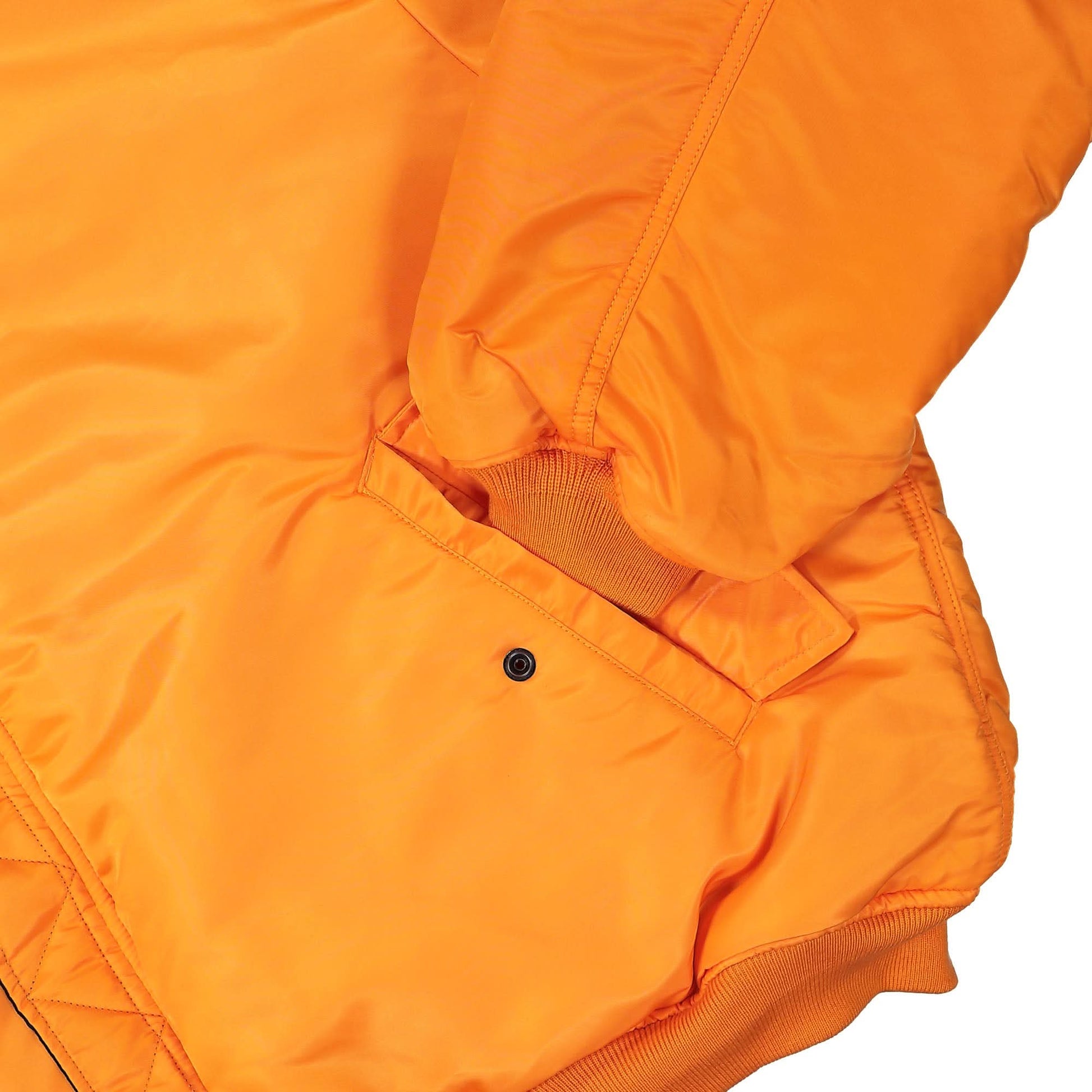 VETEMENTS Hooded Bomber Black Detail view 6 | Gate
