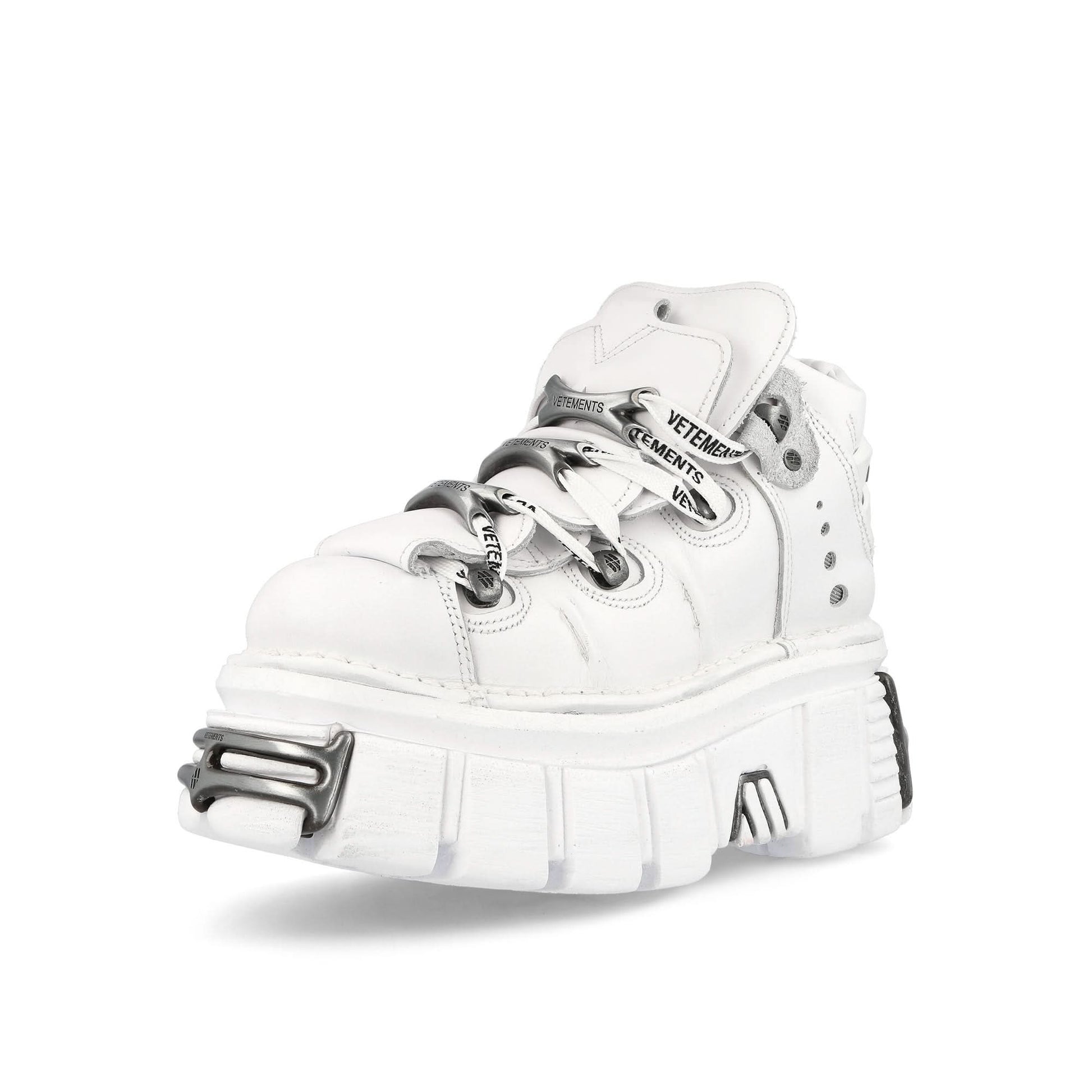 VETEMENTS Platform Sneaker White Sneaker Detail view 4 | Gate