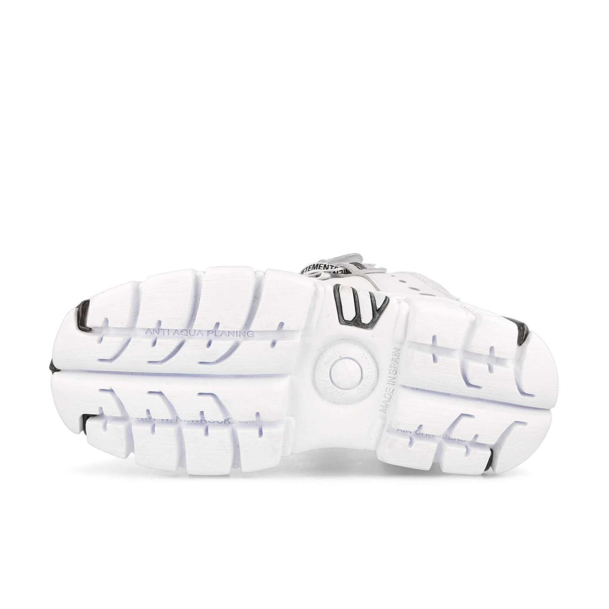 VETEMENTS Platform Sneaker White Sneaker Detail view 6 | Gate