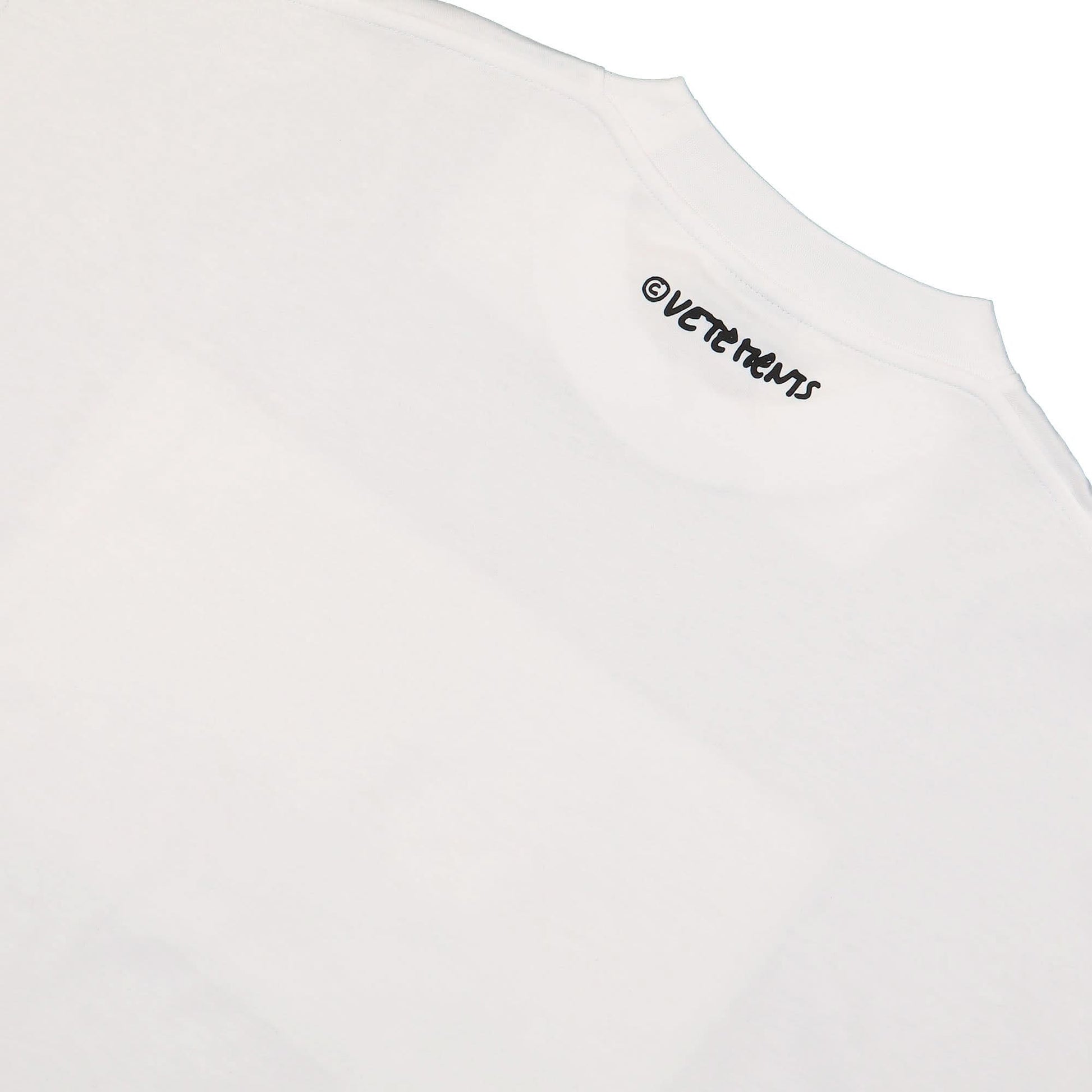 VETEMENTS Stop Copying Me T-Shirt White Detail view 4 | Gate