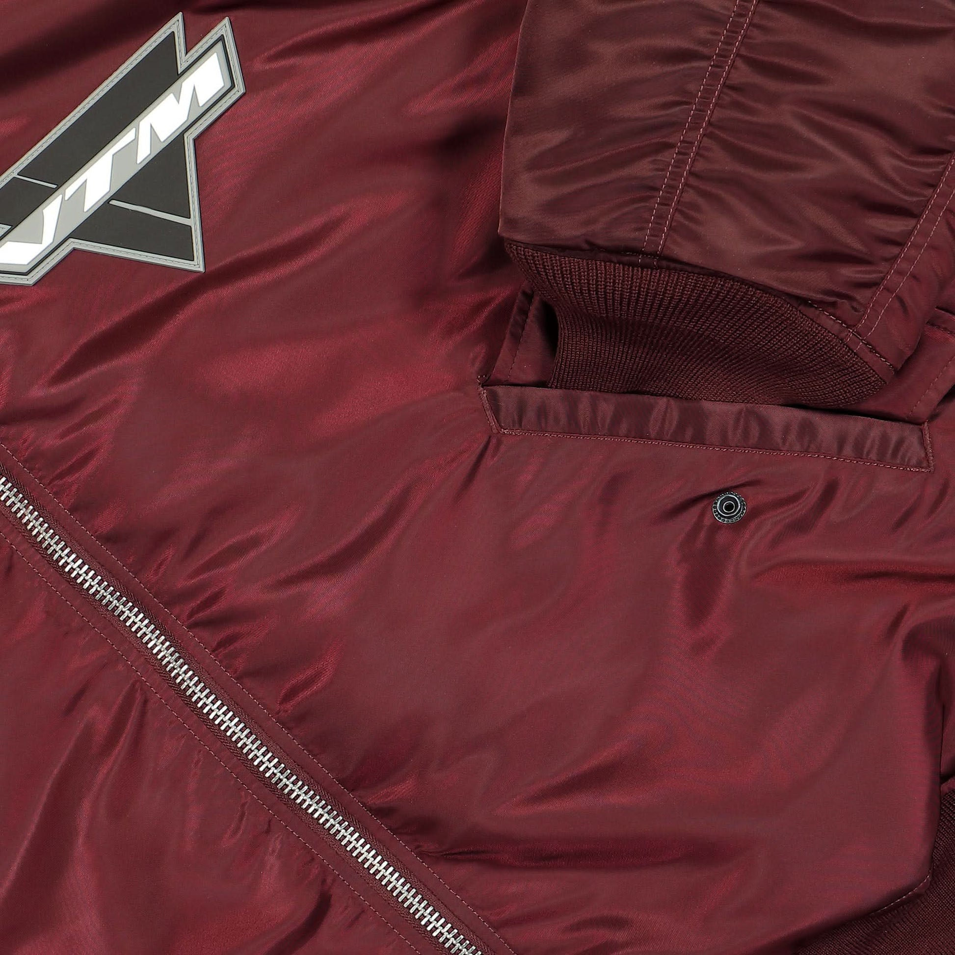 VETEMENTS Racing Bomber Jacket Red Detail view 4 | Gate