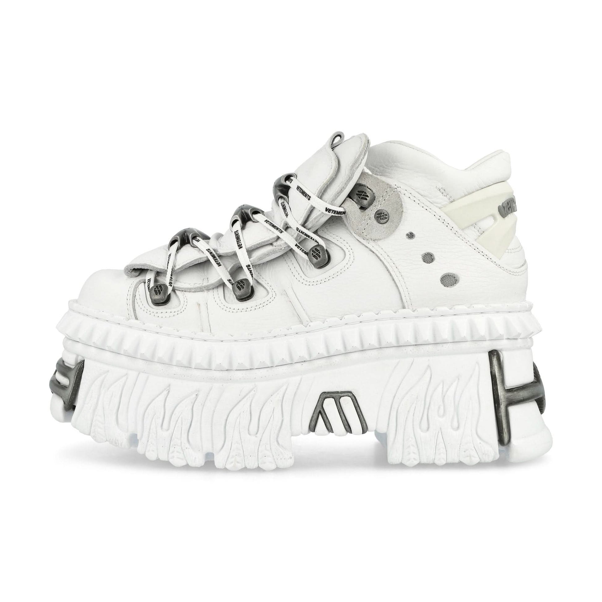 VETEMENTS Platform Sneakers White Sneaker Detail view 1 | Gate