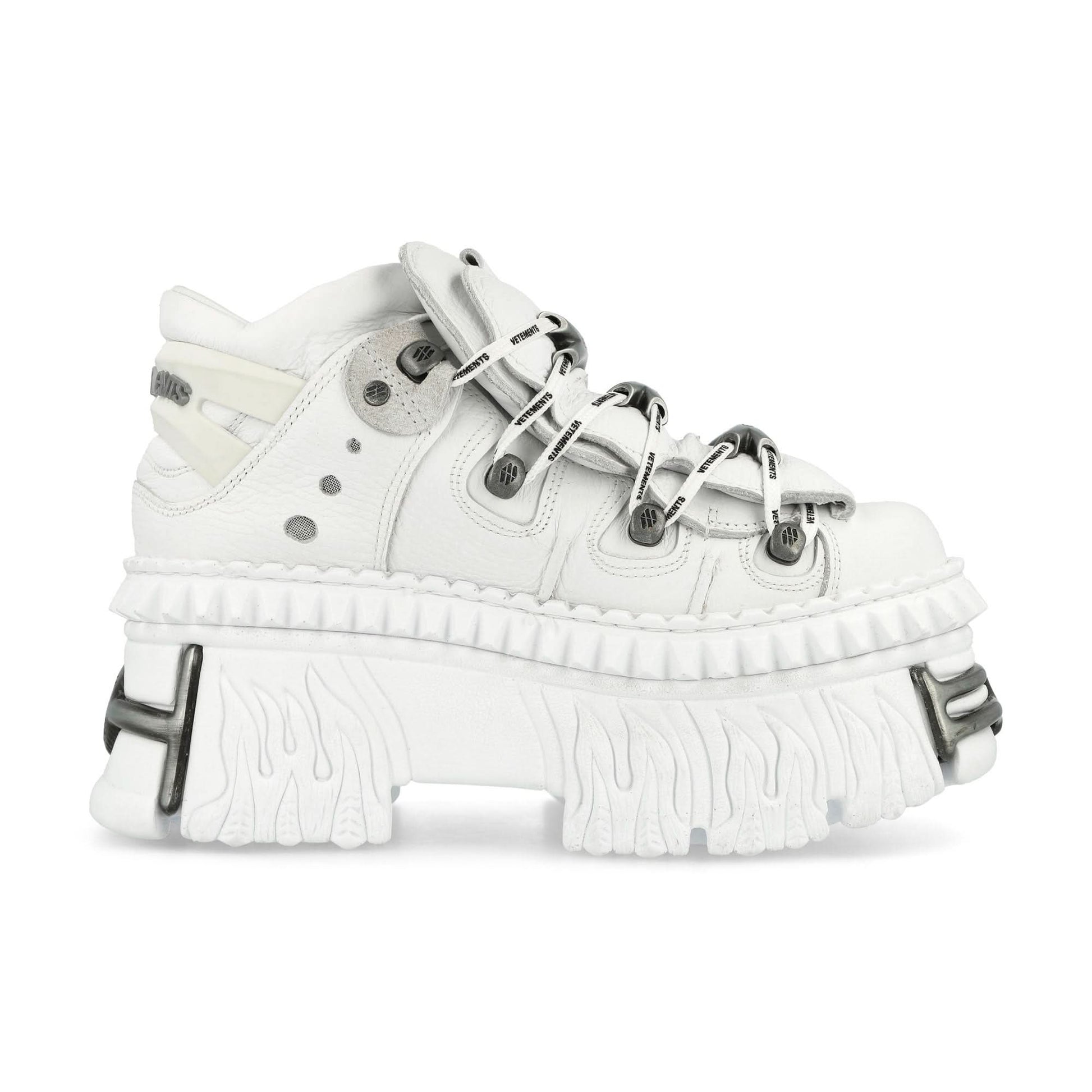 VETEMENTS Platform Sneakers White Sneaker Detail view 2 | Gate