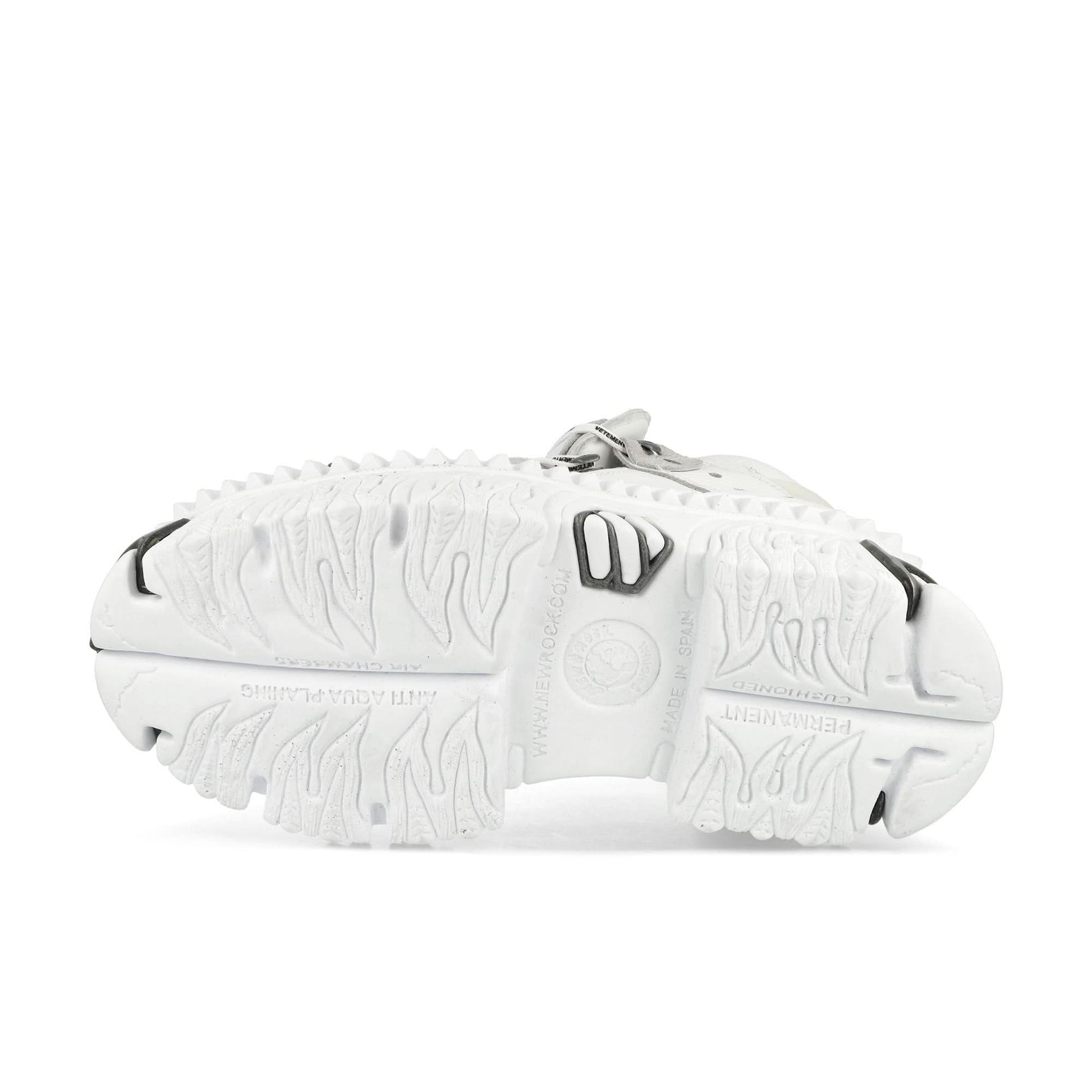 VETEMENTS Platform Sneakers White Sneaker Detail view 6 | Gate