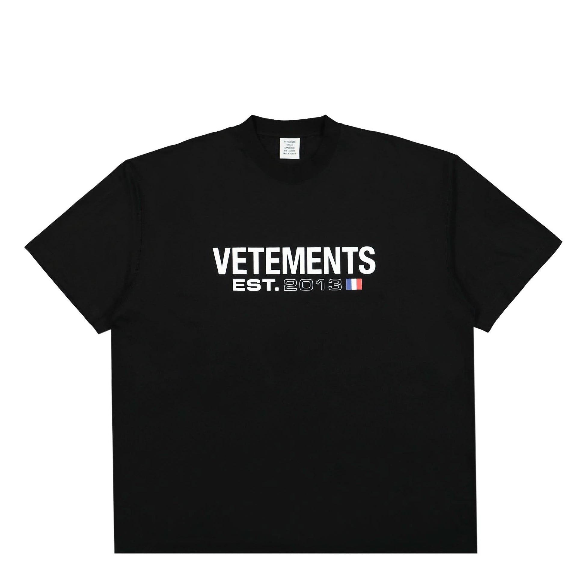 VETEMENTS Flag Logo T-Shirt Black Detail view 1 | Gate