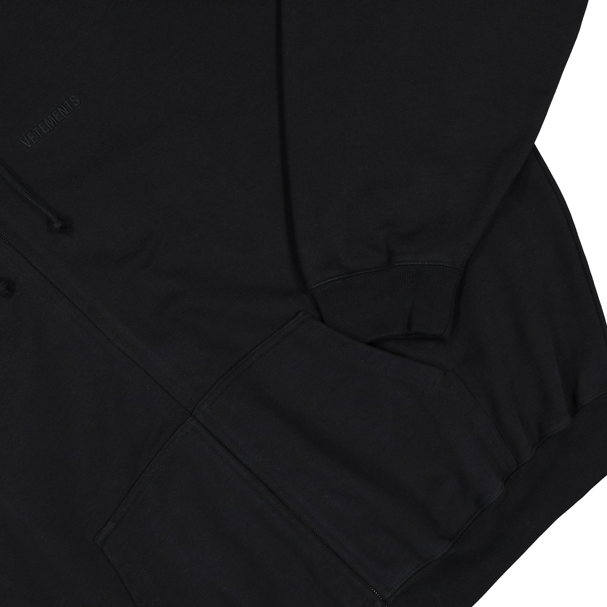 VETEMENTS Logo Oversized Zip-Up Hoodie Black Hoodies UH76ZU100B Detail View 4 | GATE