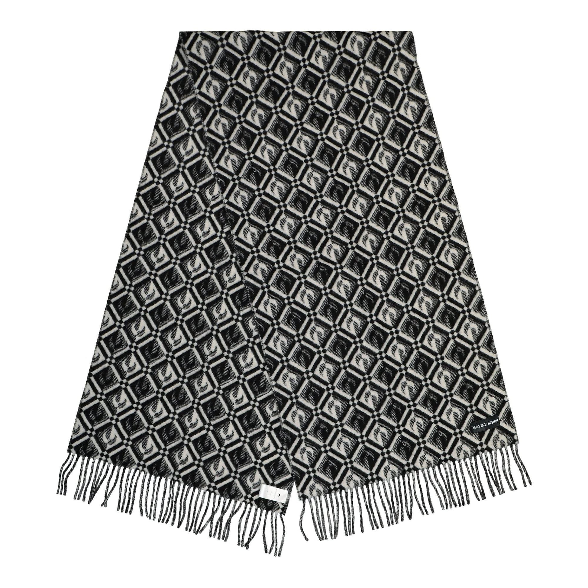 Marine Serre Virgin Wool Scarf Black Detail view 2 | Gate