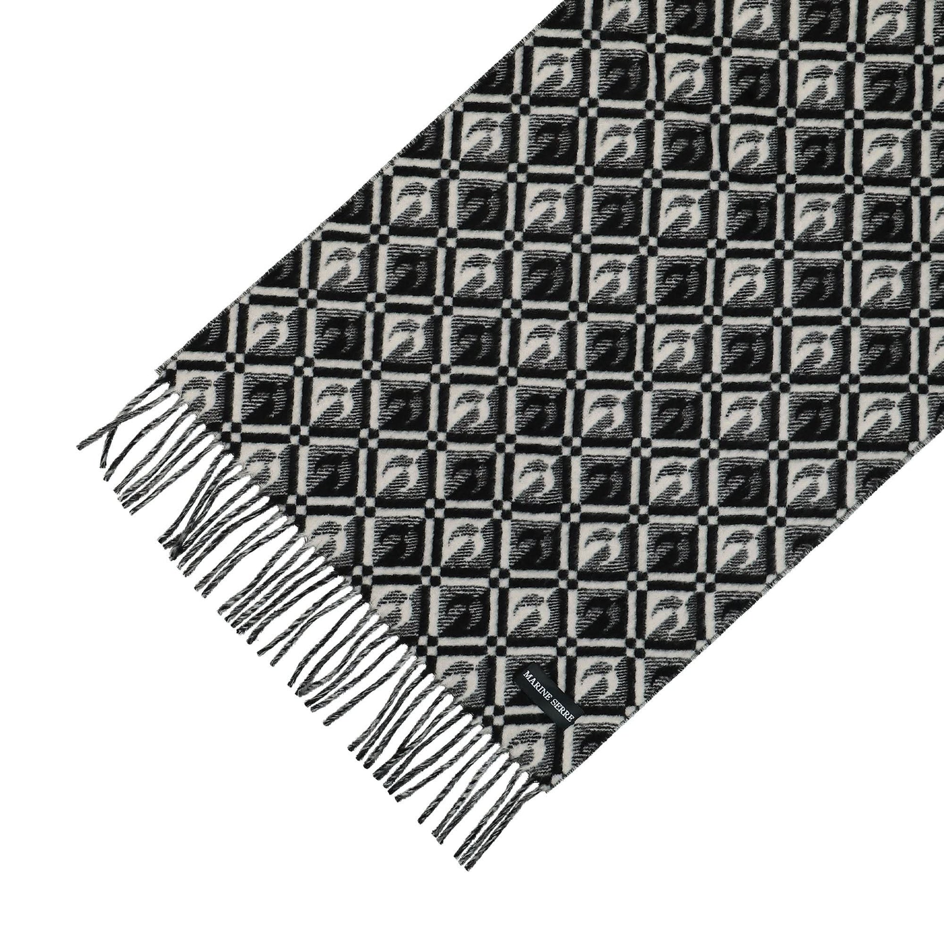 Marine Serre Virgin Wool Scarf Black Detail view 3 | Gate