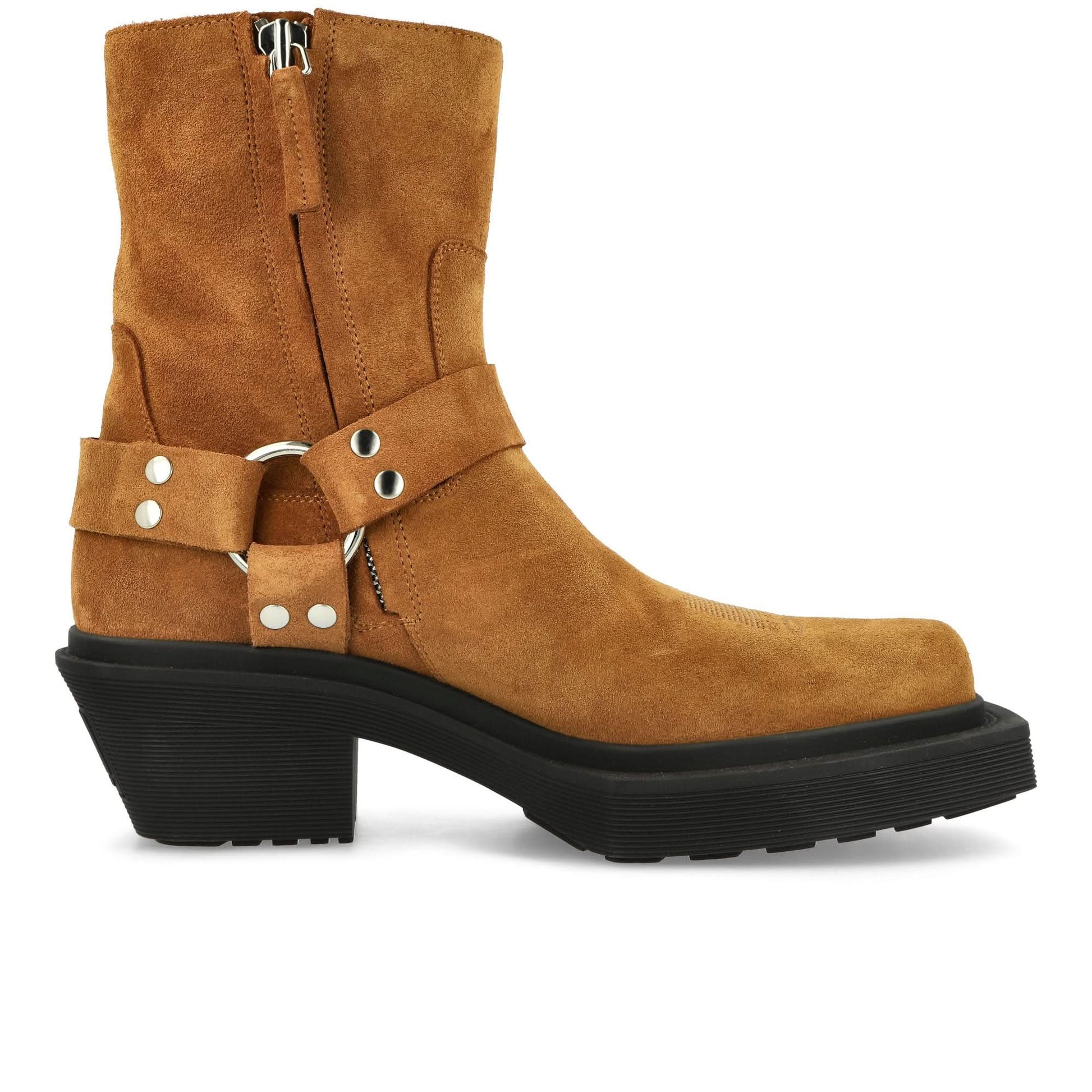 VTMNTS Neo Western Harness Ankle Boots Brown Boots Detail view 3 | Gate