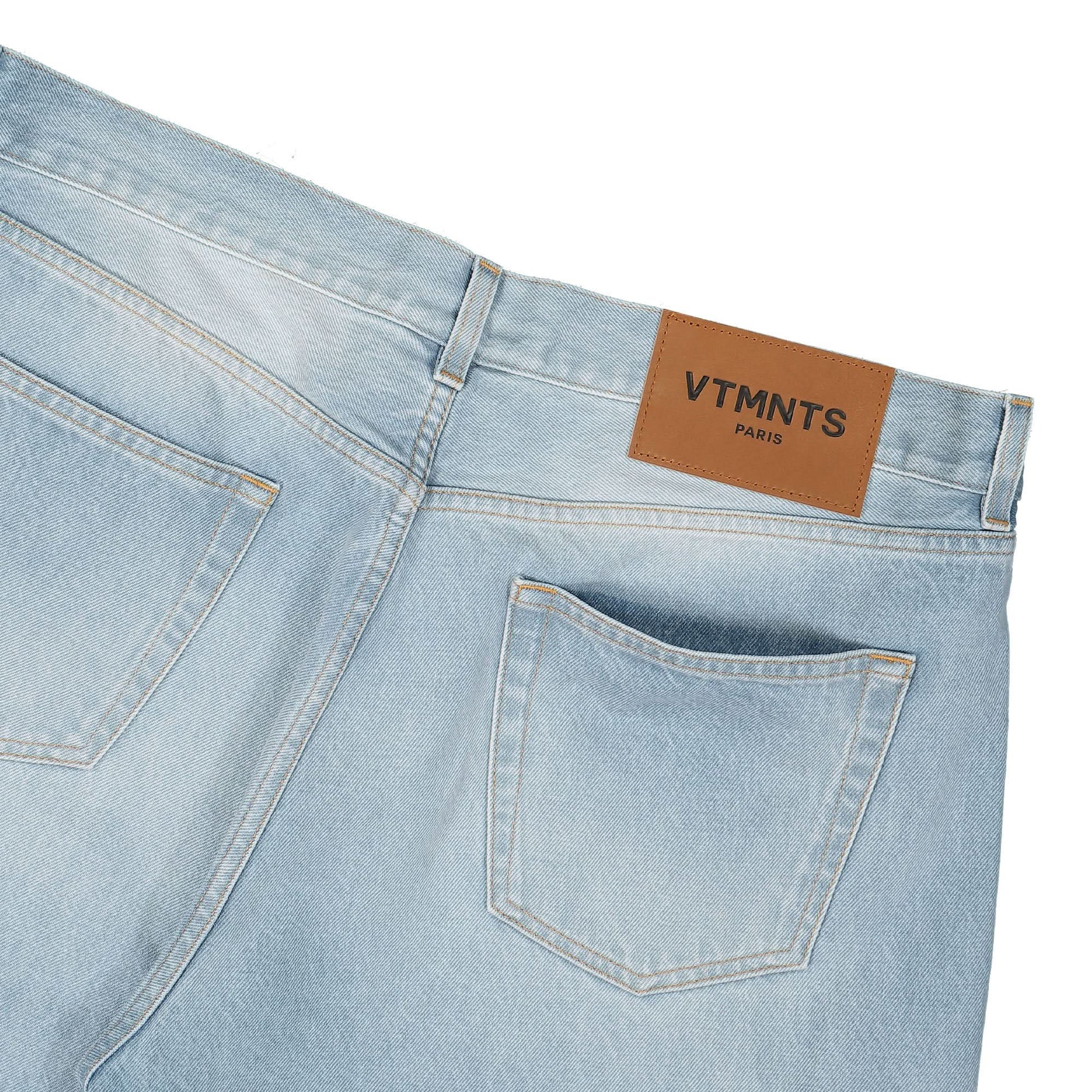 VTMNTS Embroidered VTMNTS Denim Jeans Blue Detail view 5 | Gate