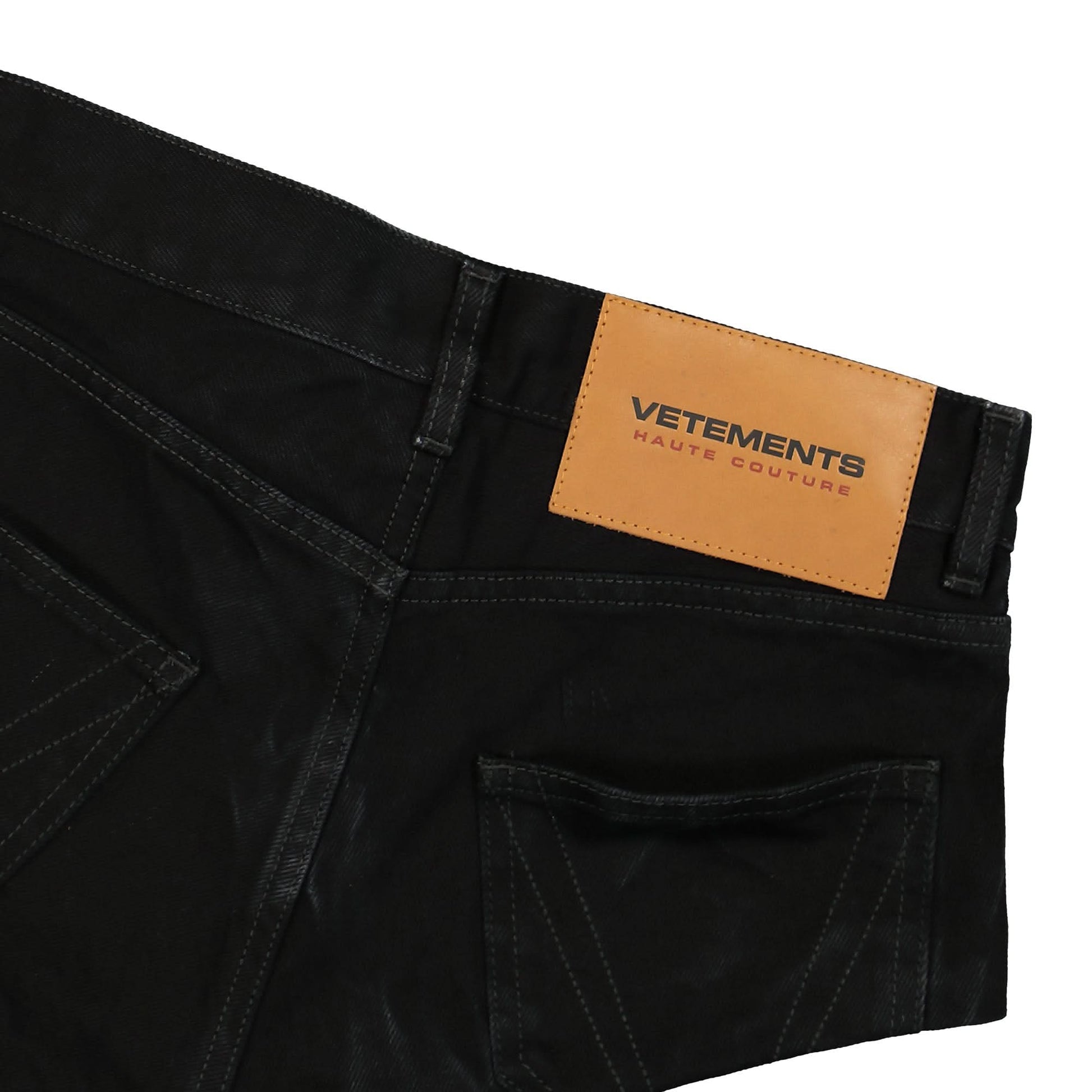 VETEMENTS Denim Hot Pants Orta 2801 Black Detail view 4 | Gate