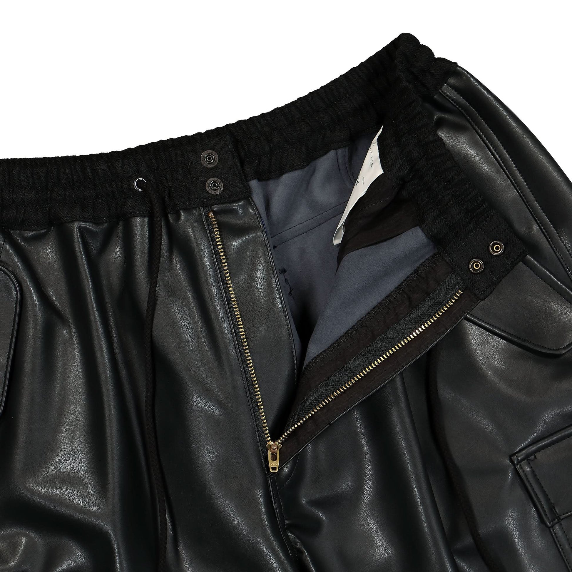 Junya Watanabe MAN Pants Black Detail view 4 | Gate