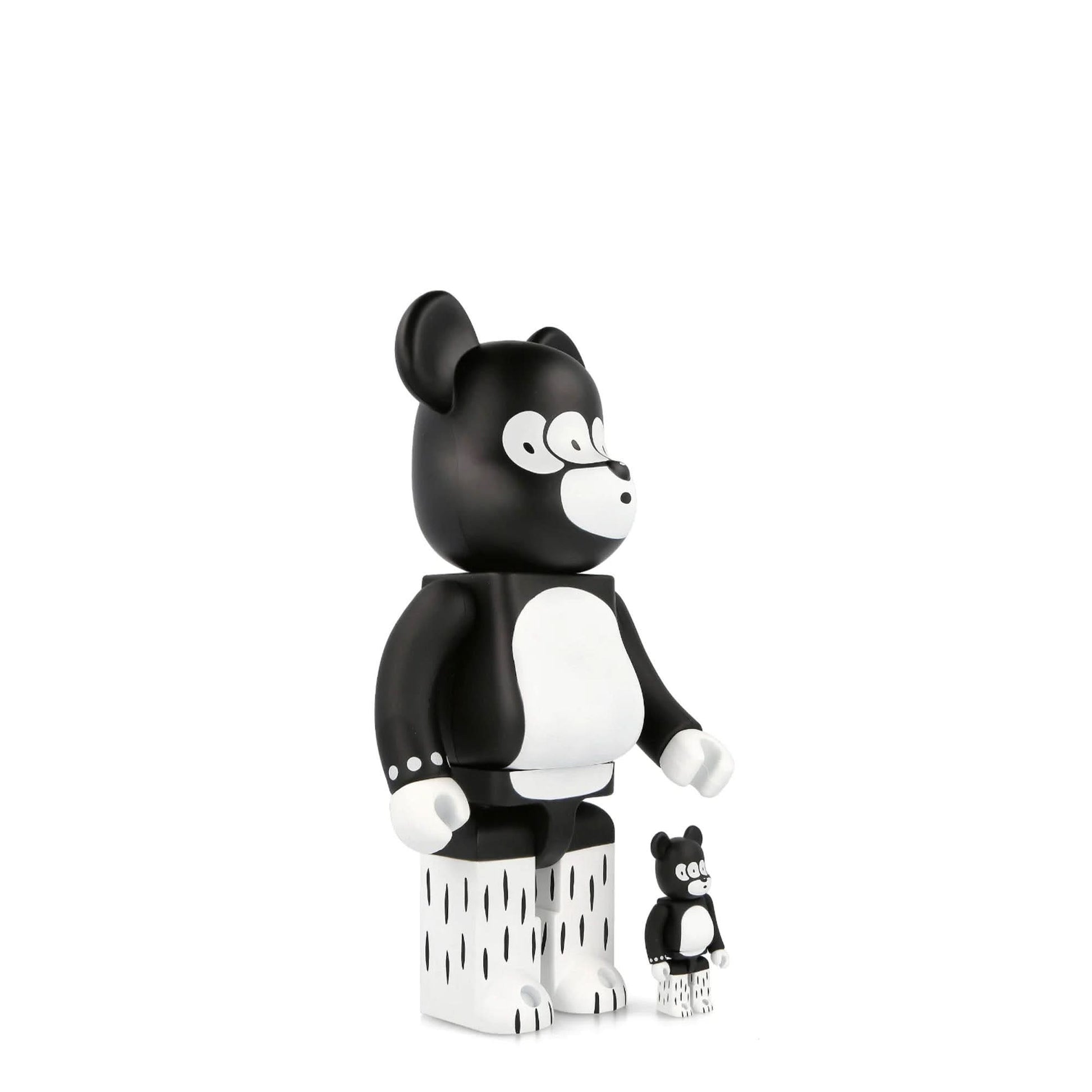 Medicom Be@rbrick Matthew 400% + 100% Black,White Detail view 3 | Gate
