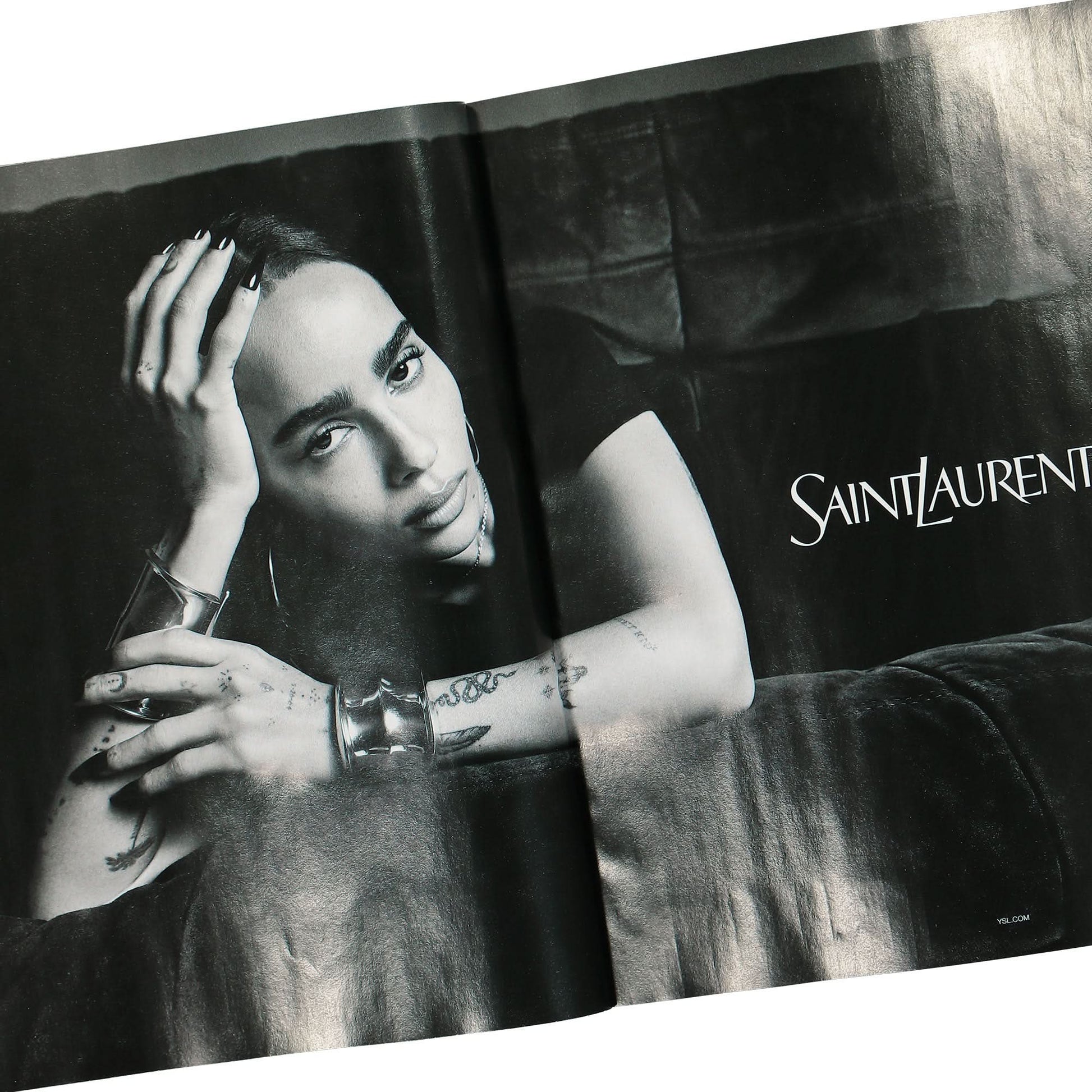 Vogue Magazine October 2023 Multicolor Detail view 3 | Gate