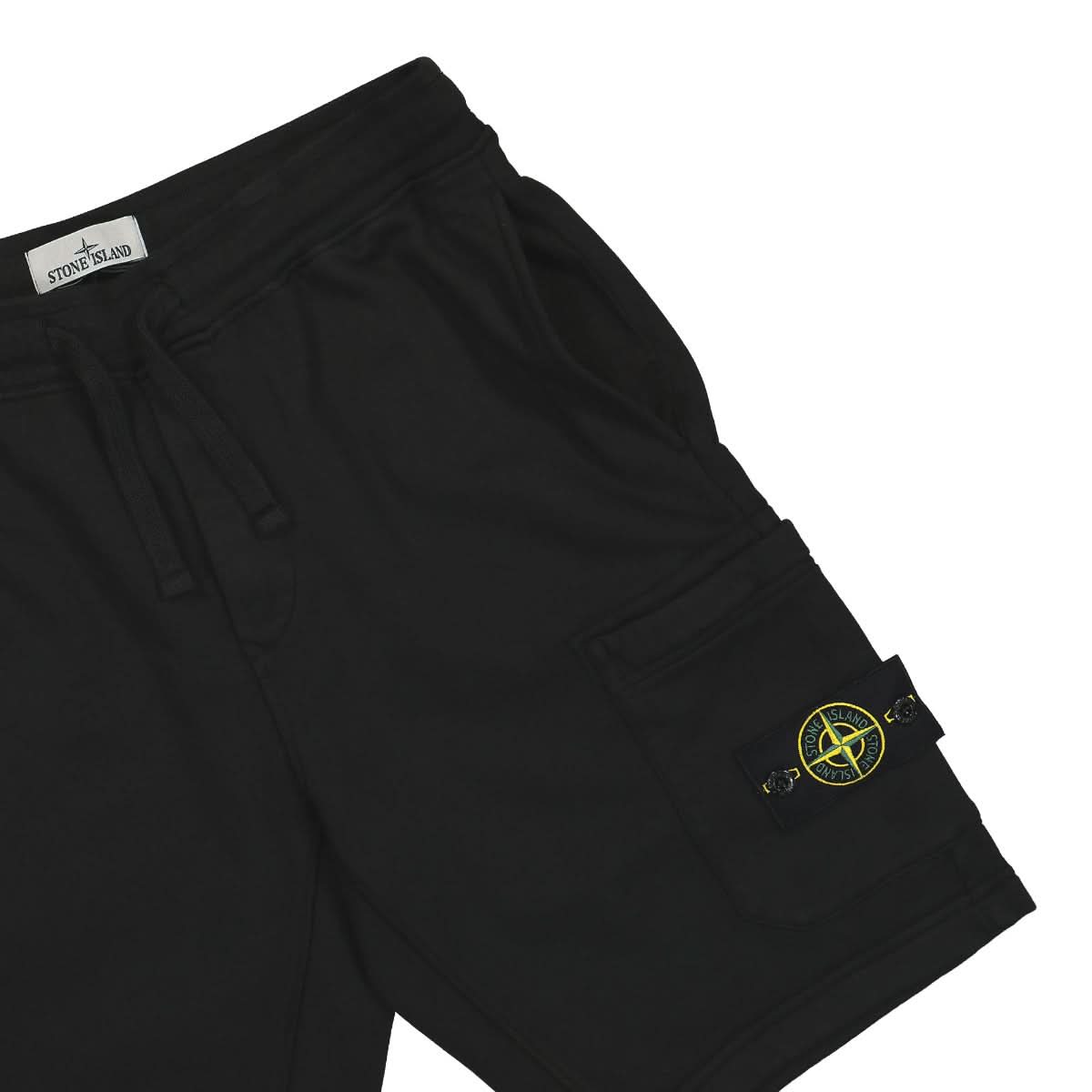 Stone Island Cargo Bermuda Shorts Black Detail view 4 | Gate