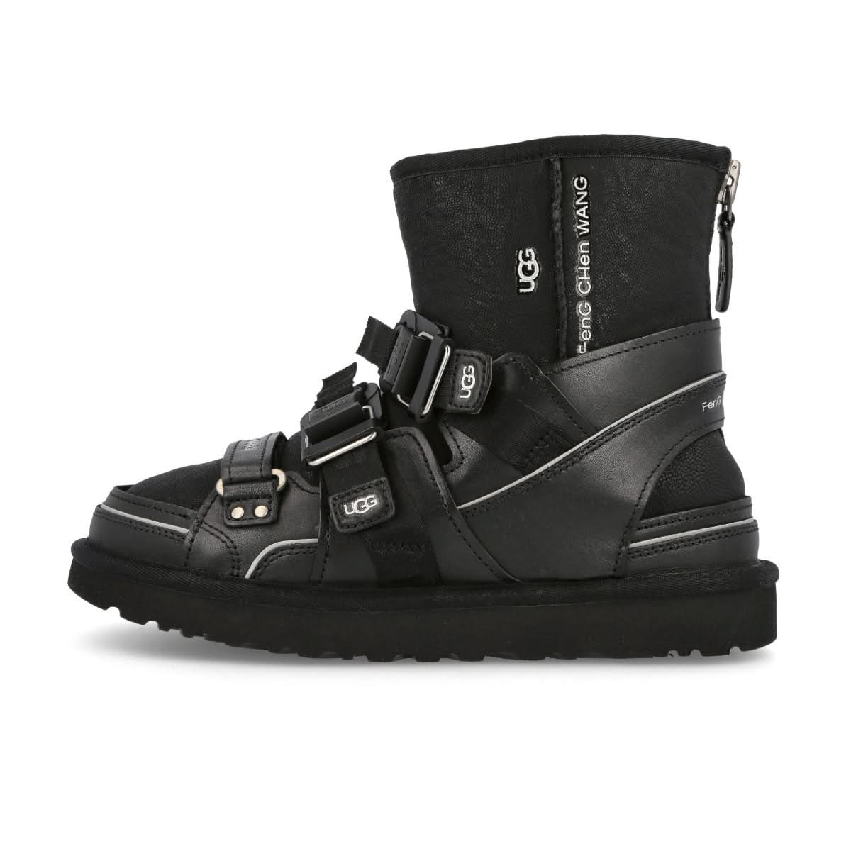 UGG Sandal Black Boots Detail view 1 | Gate