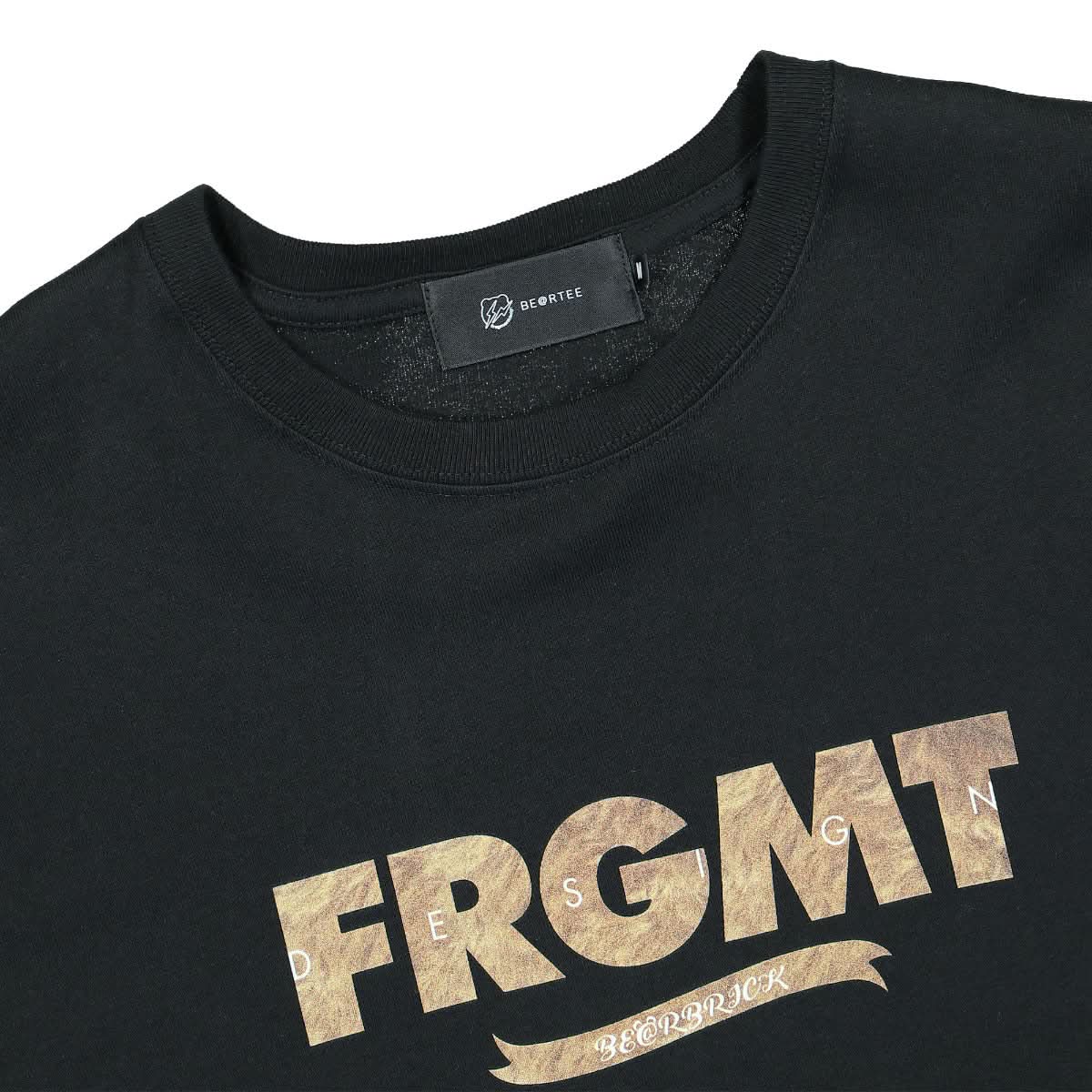 Medicom 2021 Fur Logo Be@rtee Black Detail view 3 | Gate