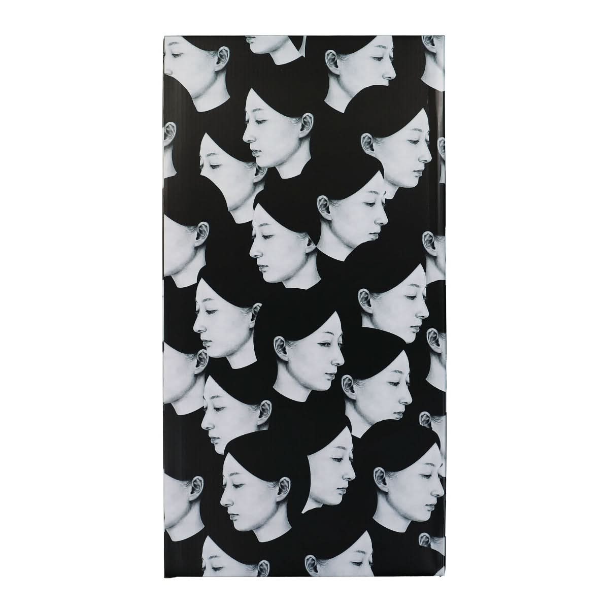 Medicom Black Scandal Multiple Selves 1000% Multicolor Detail view 3 | Gate