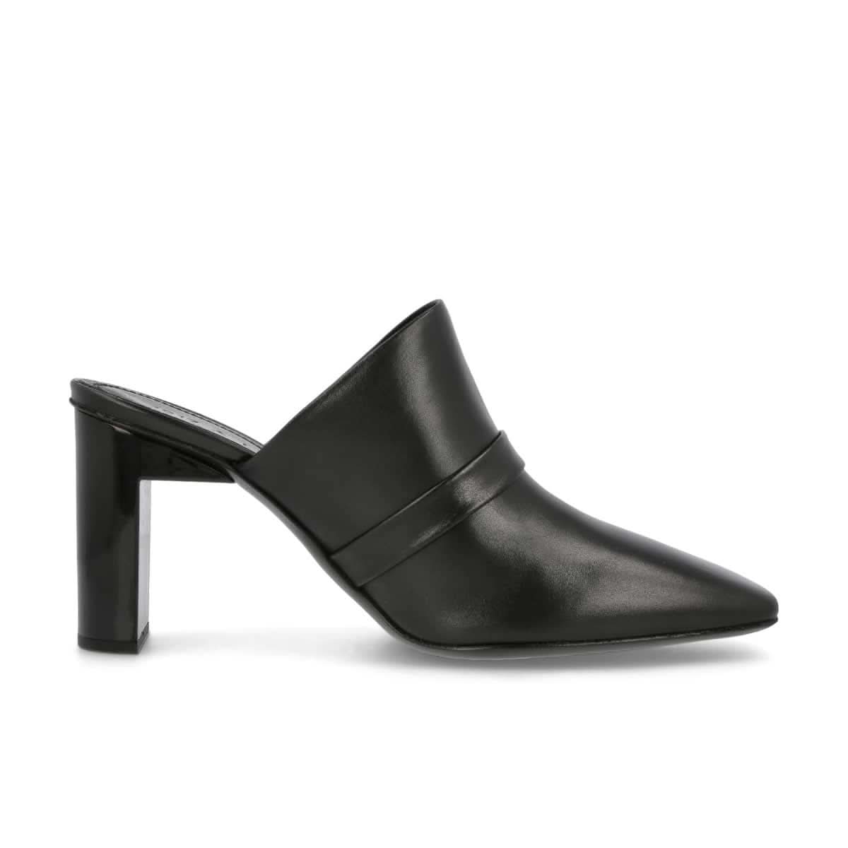 1017 Alyx 9SM Buckle Heel Black Heels Detail view 3 | Gate