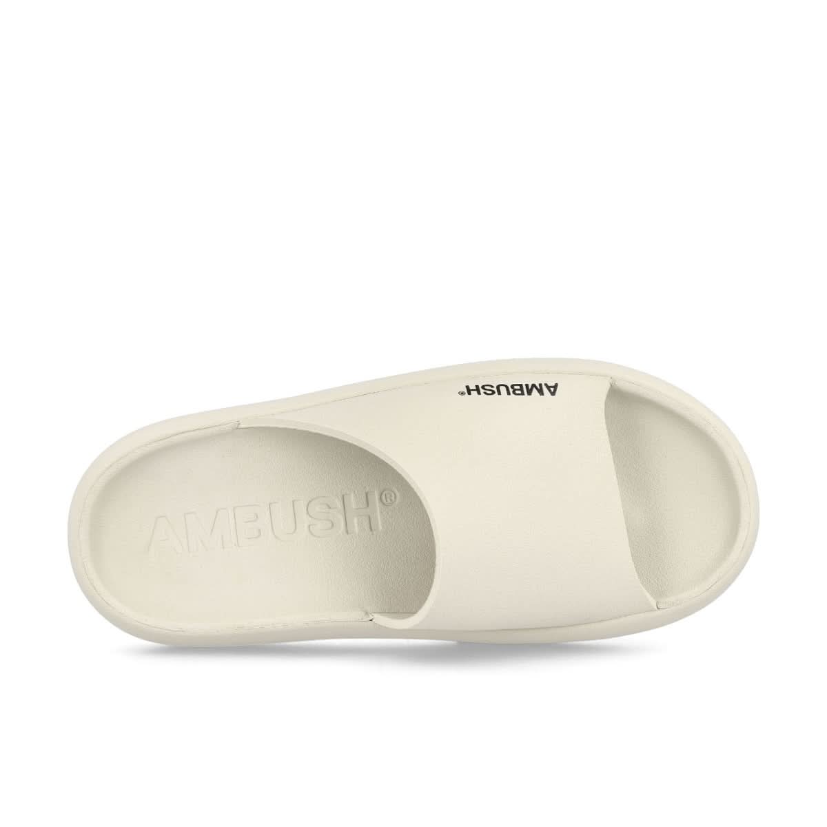 Ambush Slider White Slides Detail view 5 | Gate