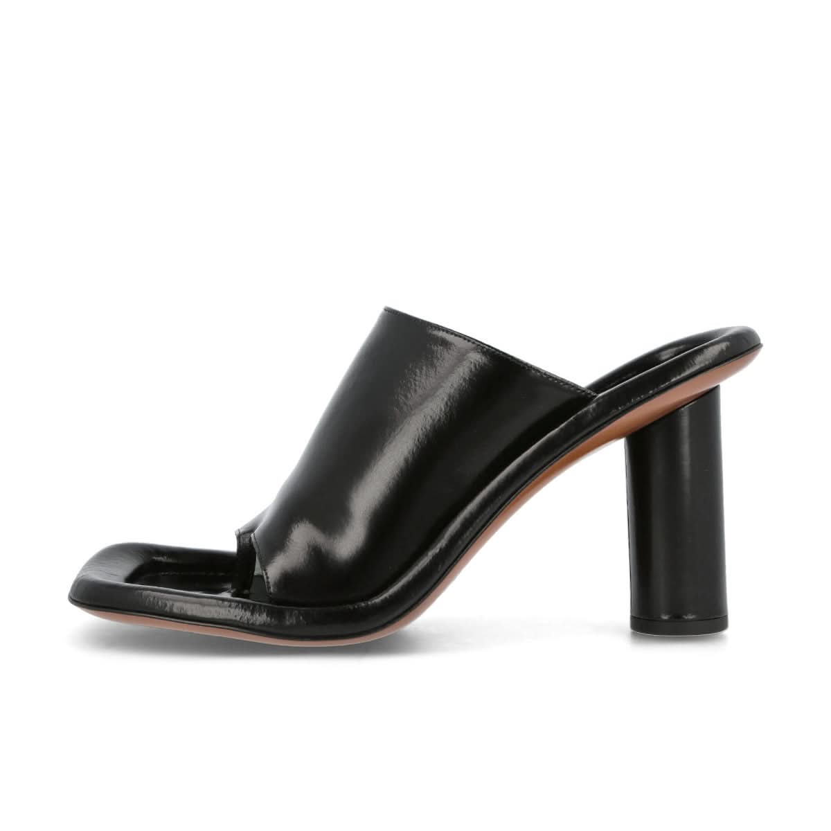 Ambush Cushion Mule Black Heels Detail view 1 | Gate