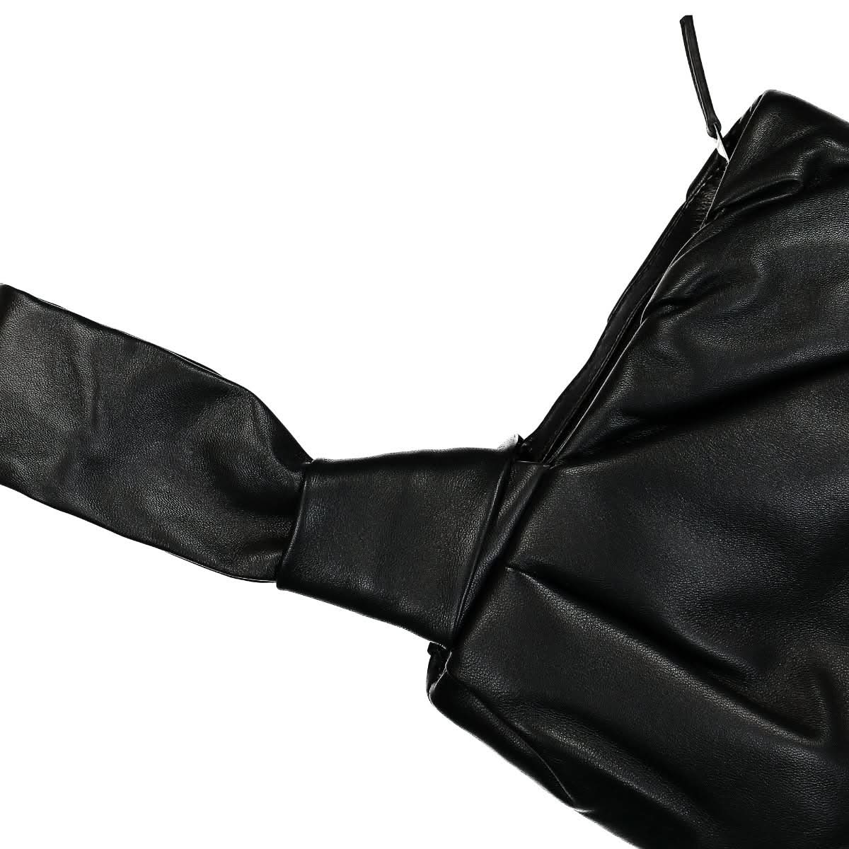 Ambush Nejiri Wrist Clutch Bag Black Detail view 4 | Gate