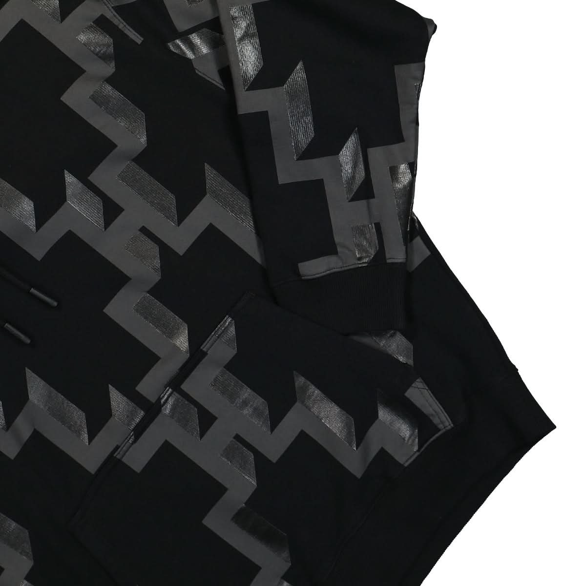 Marcelo Burlon - County of Milan All Over Cross Comfort Hoodie Black Detail view 4 | Gate