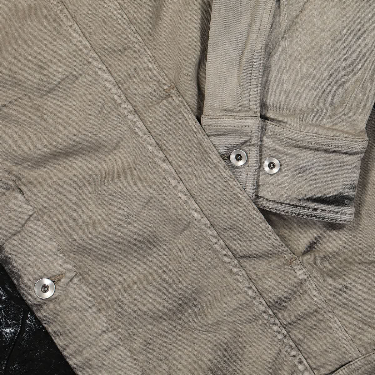 Rick Owens Jumbo Worker Denim Jacket Multicolor Detail view 4 | Gate