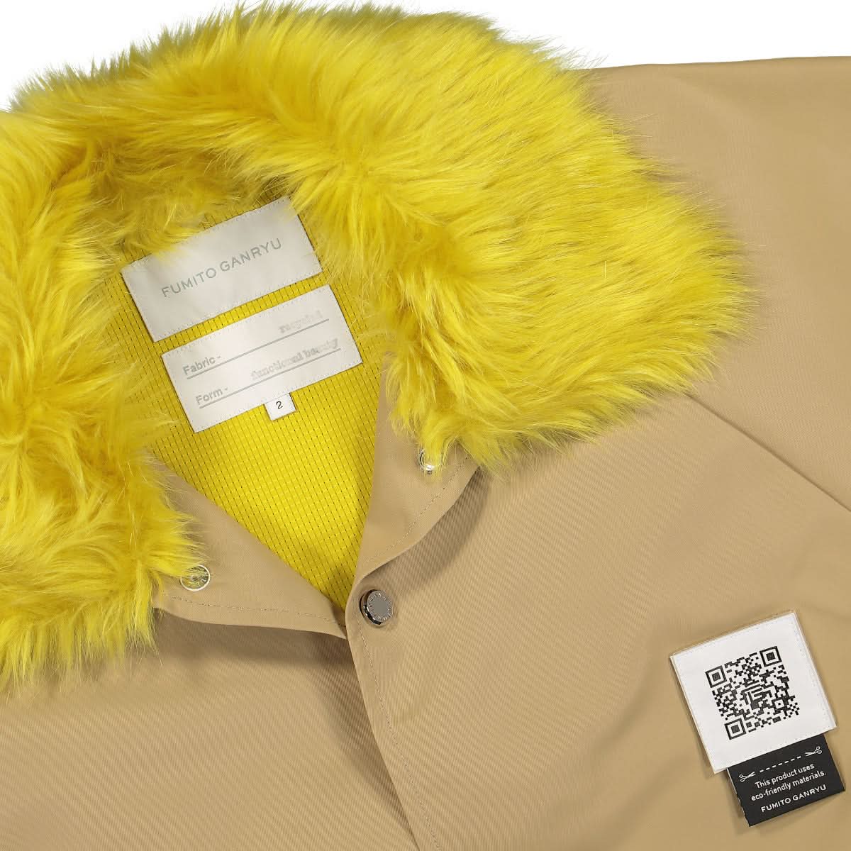 Fumito Ganryu Detachable Coller Coach Jacket Beige Detail view 3 | Gate