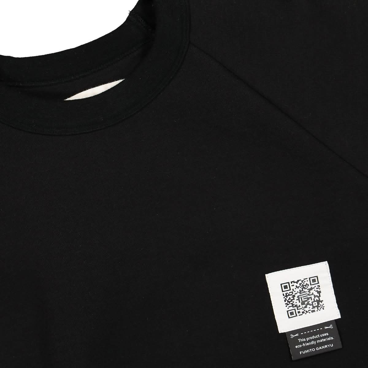 Fumito Ganryu Side Zipped Pullover Black Detail view 3 | Gate