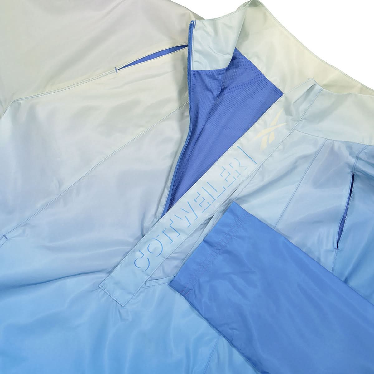 Reebok 1/2 Zip Blue Detail view 3 | Gate