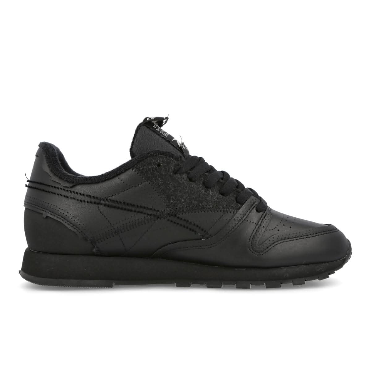 Reebok Project 0 CL Memory of Shoes Black Sneaker Detail view 3 | Gate
