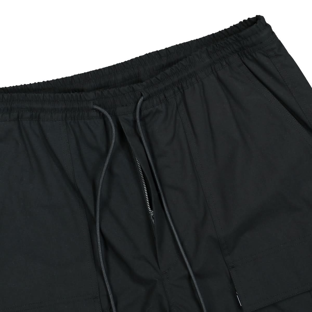 Juun.J Shorts Black Detail view 4 | Gate