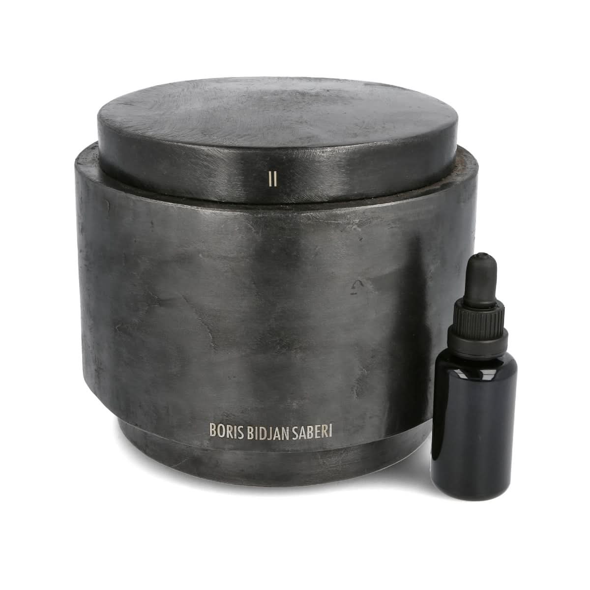 11 By Boris Bidjan Saberi Lavar Jar  Detail view 1 | Gate