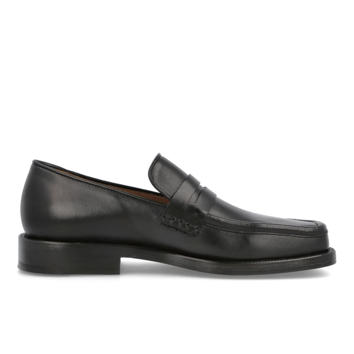 Magliano Classic Monster Loafer Black Loafers Detail view 2 | Gate