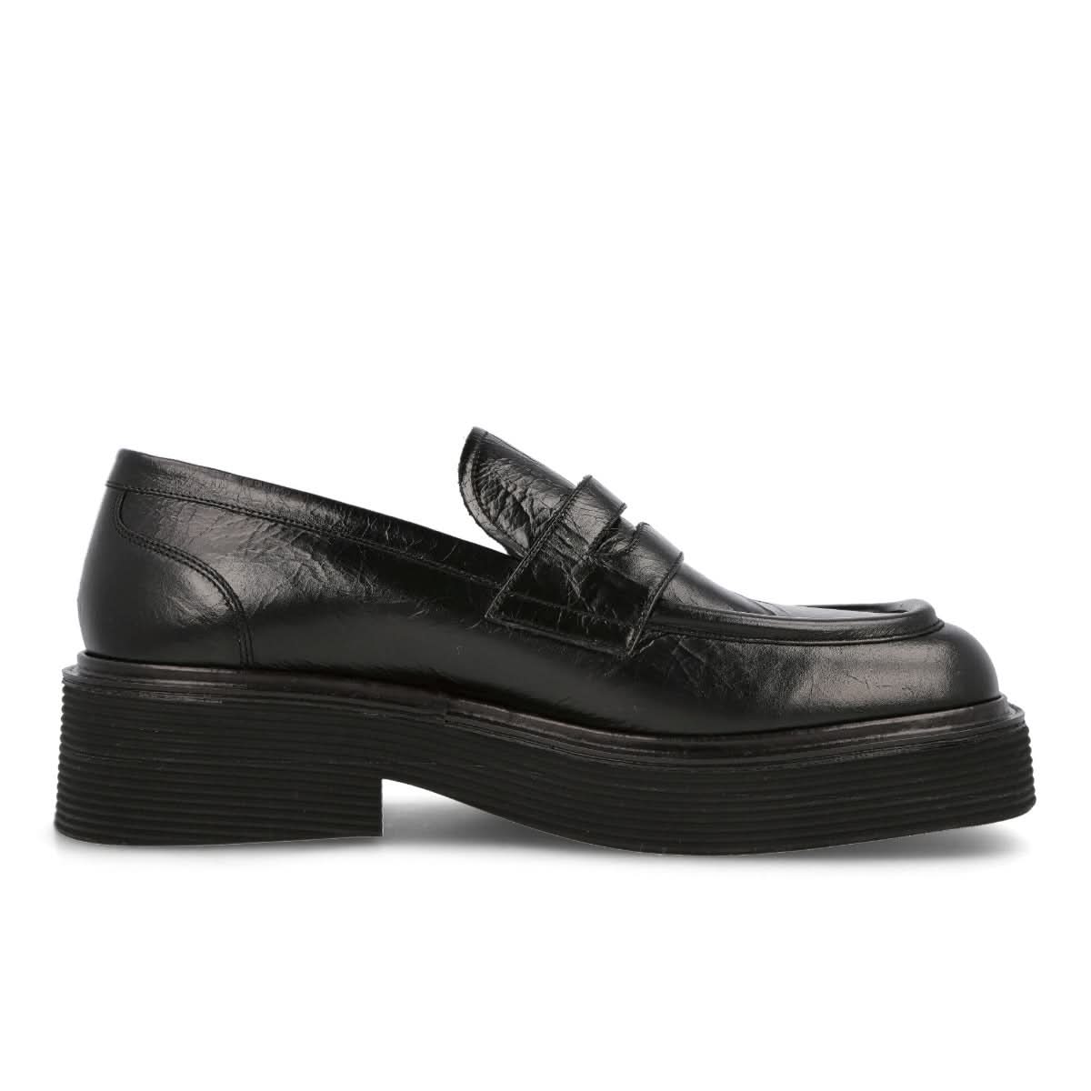 Marni Moccasin Shoe Black Loafers Detail view 2 | Gate