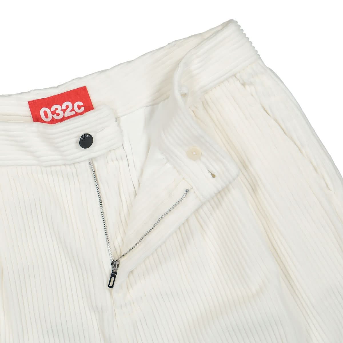 032c Pleat Front Cords White Detail view 4 | Gate