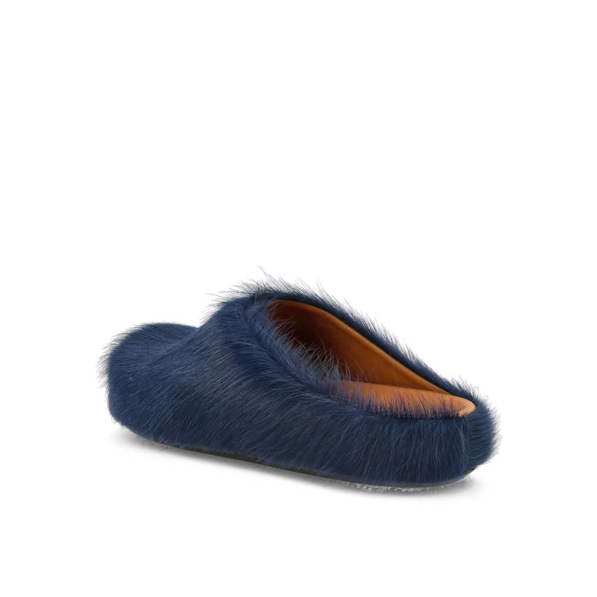 Marni Long Hair Calfskin Fussbett Sabot Blue Slides Detail view 3 | Gate