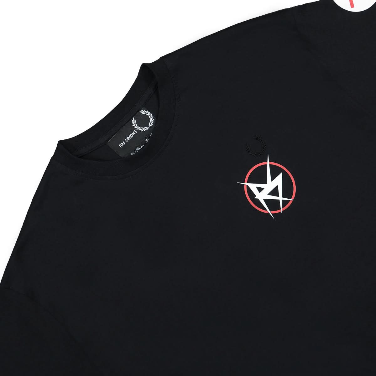 Fred Perry Printed T-Shirt Black Detail view 3 | Gate