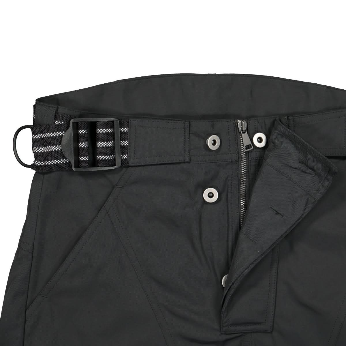 Qasimi Motor Bermudas Black Detail view 3 | Gate